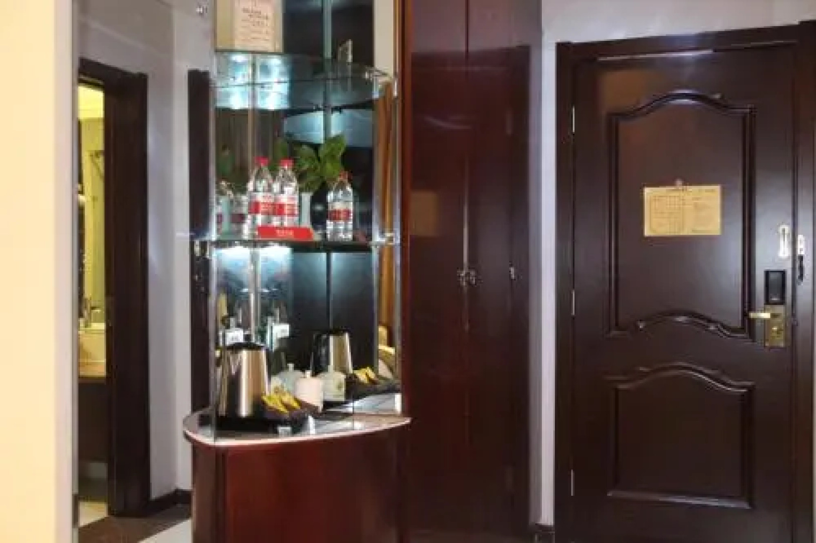 Jiuquan Longteng Hotel