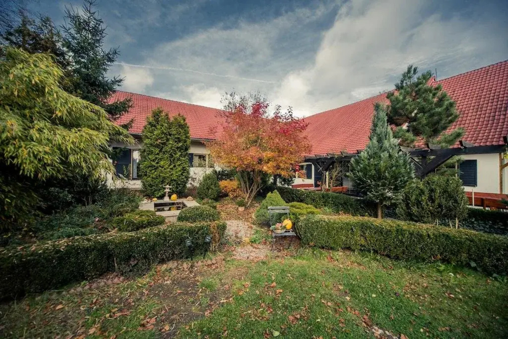 Penzion-statek U pejska a kočičky