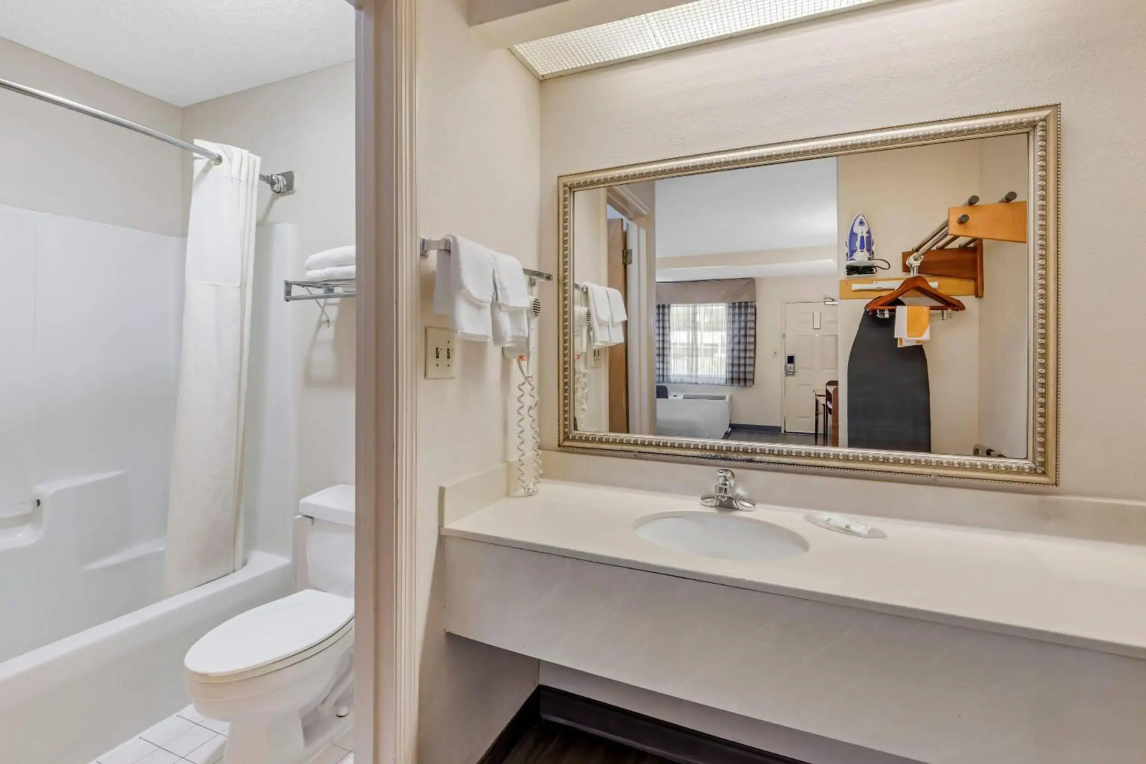 Quality Inn & Suites Stockbridge Atlanta South I-75