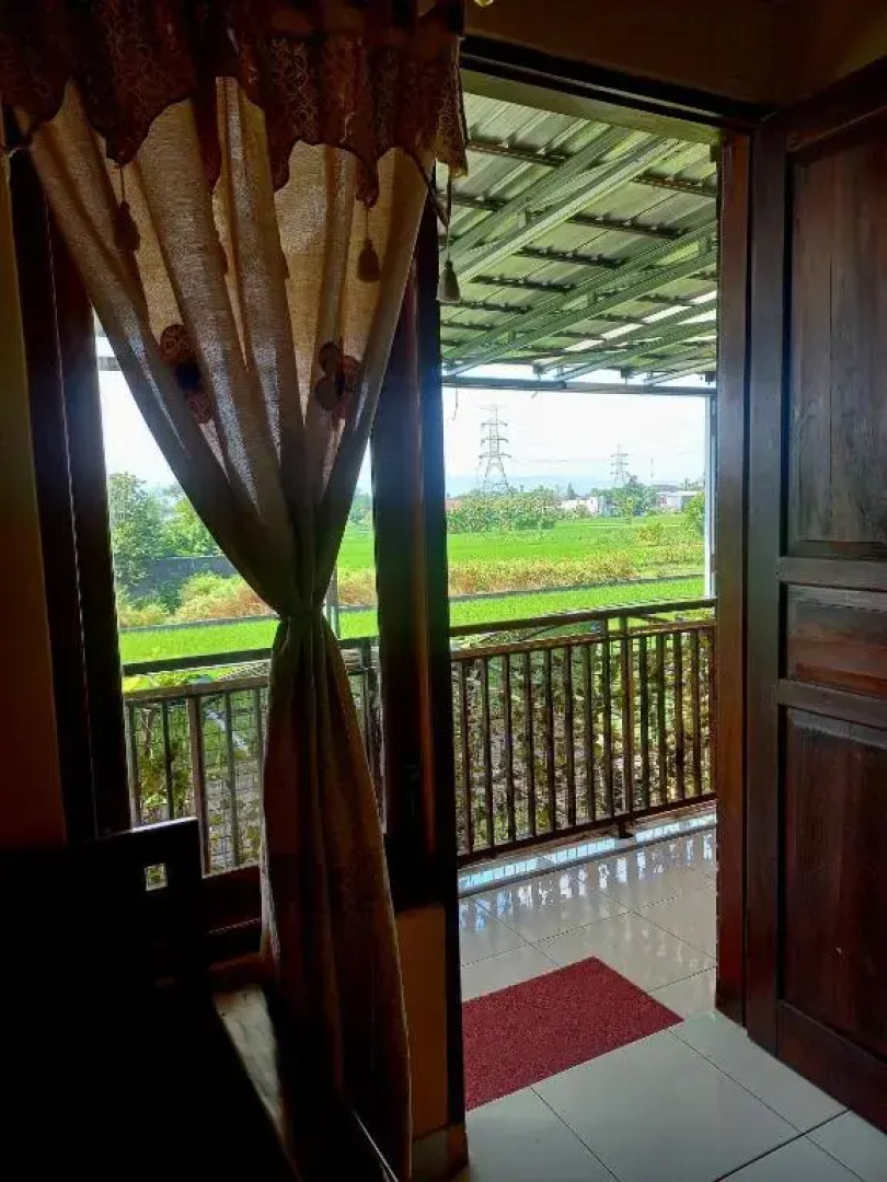 RedDoorz near Desa Wisata Kasongan