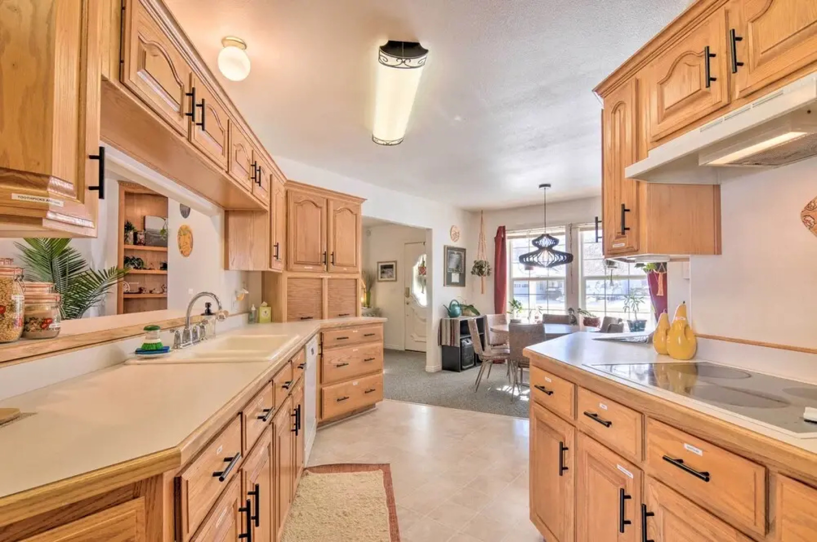 Sunny Retreat ~ 12 Mi to Brian Head Resort!