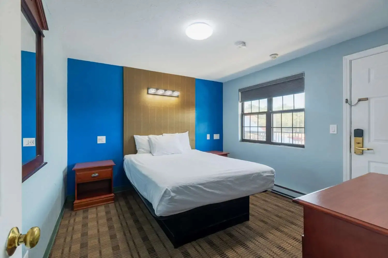 Knights Inn North Attleboro