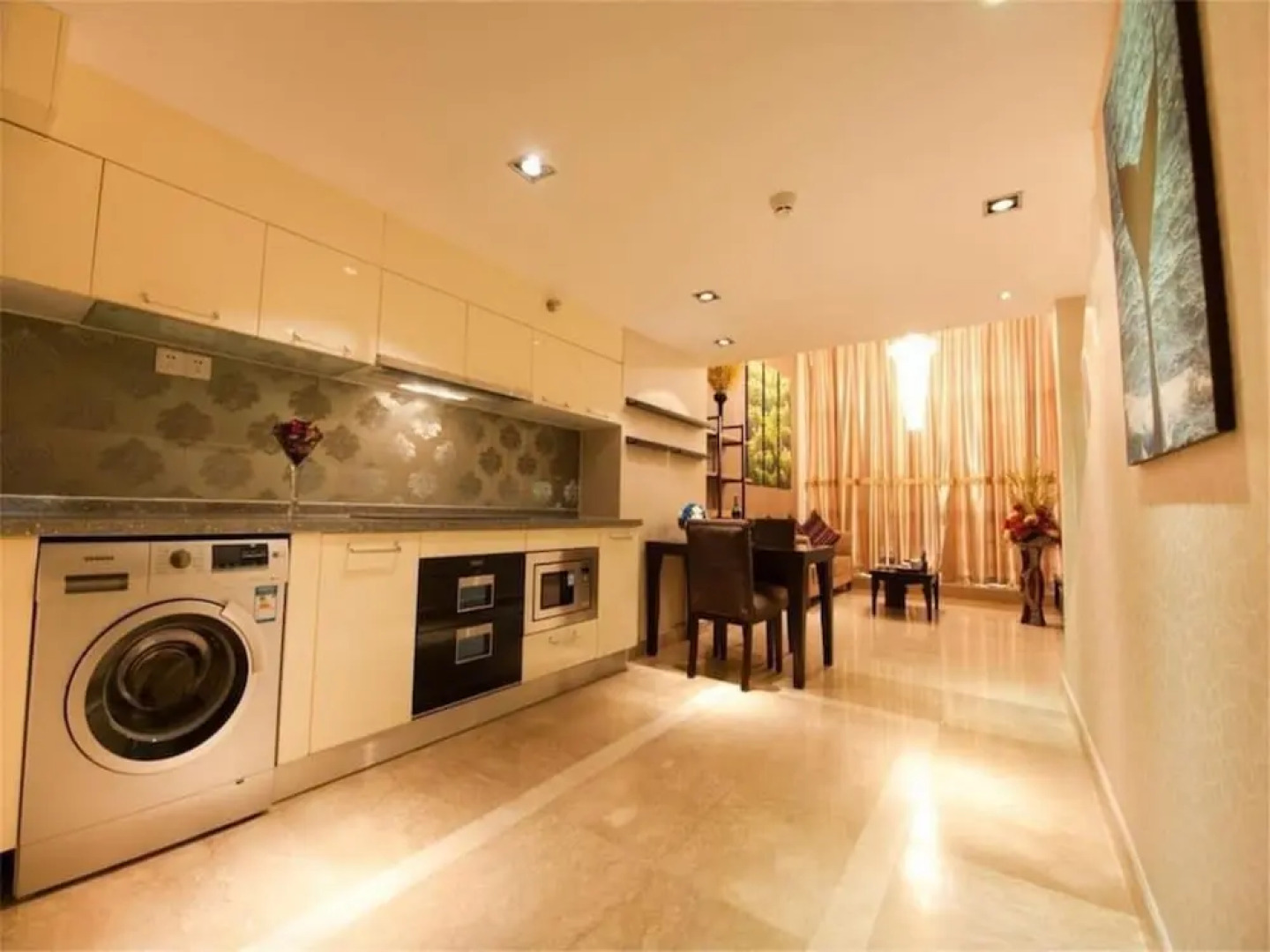 Grandview Golden Palace Weifudun Apartment