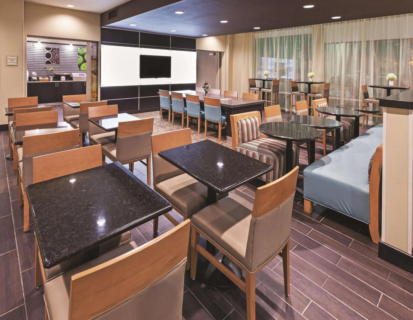 La Quinta Inn & Suites by Wyndham Wichita Falls - MSU Area