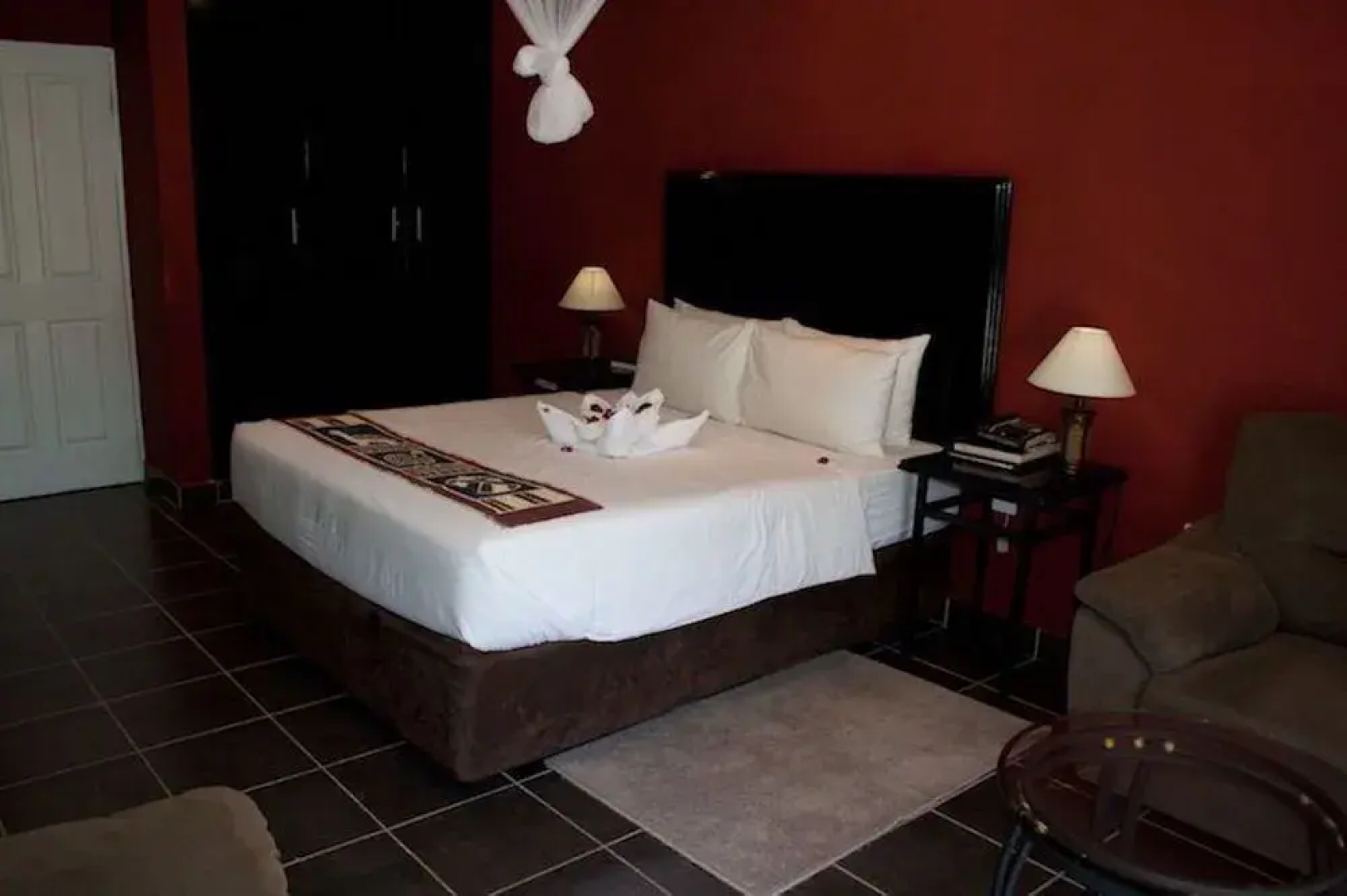 Kamanga Safari Hotel