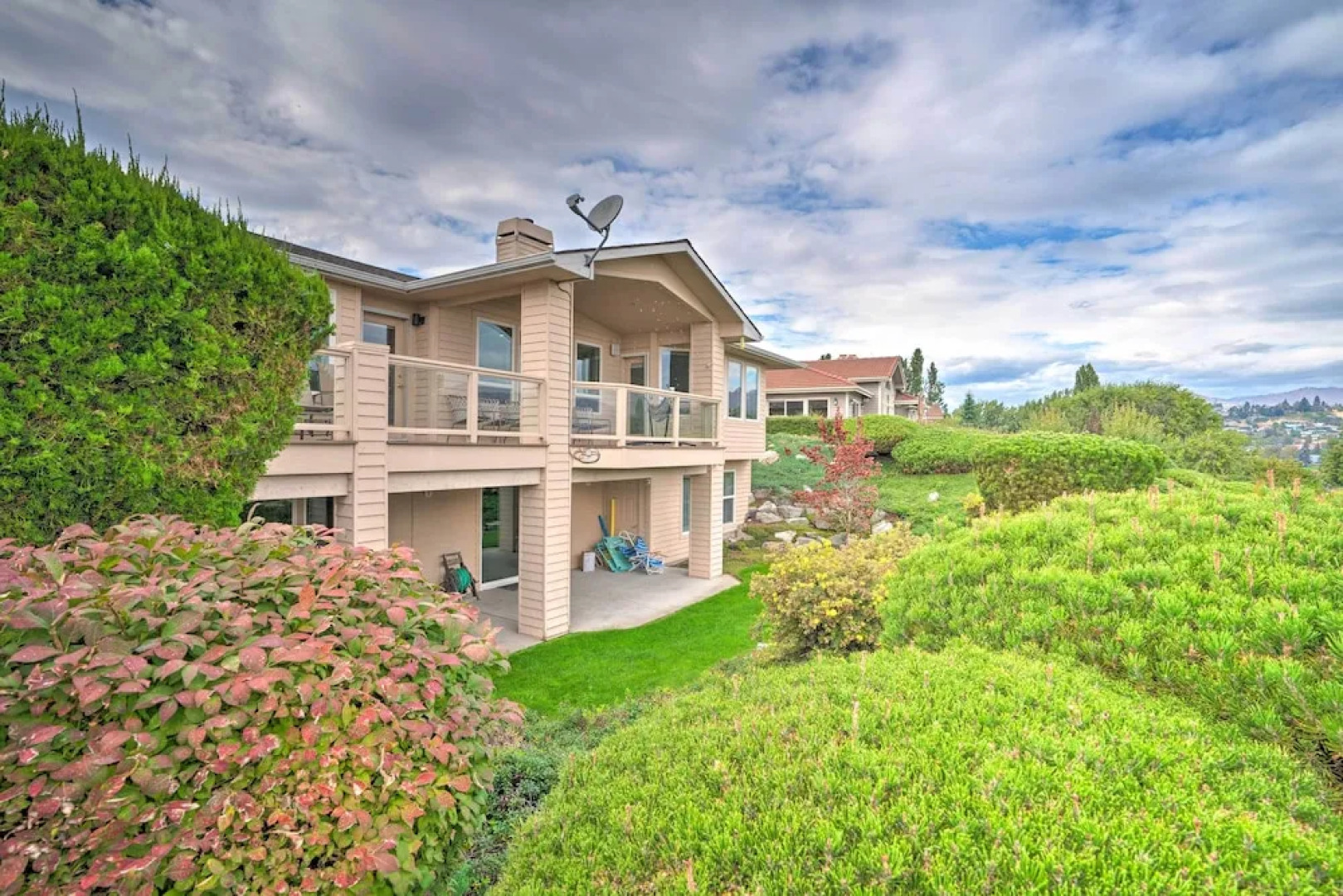 Manson Villa w/ Hot Tub ~ 1 Mi to Wineries!