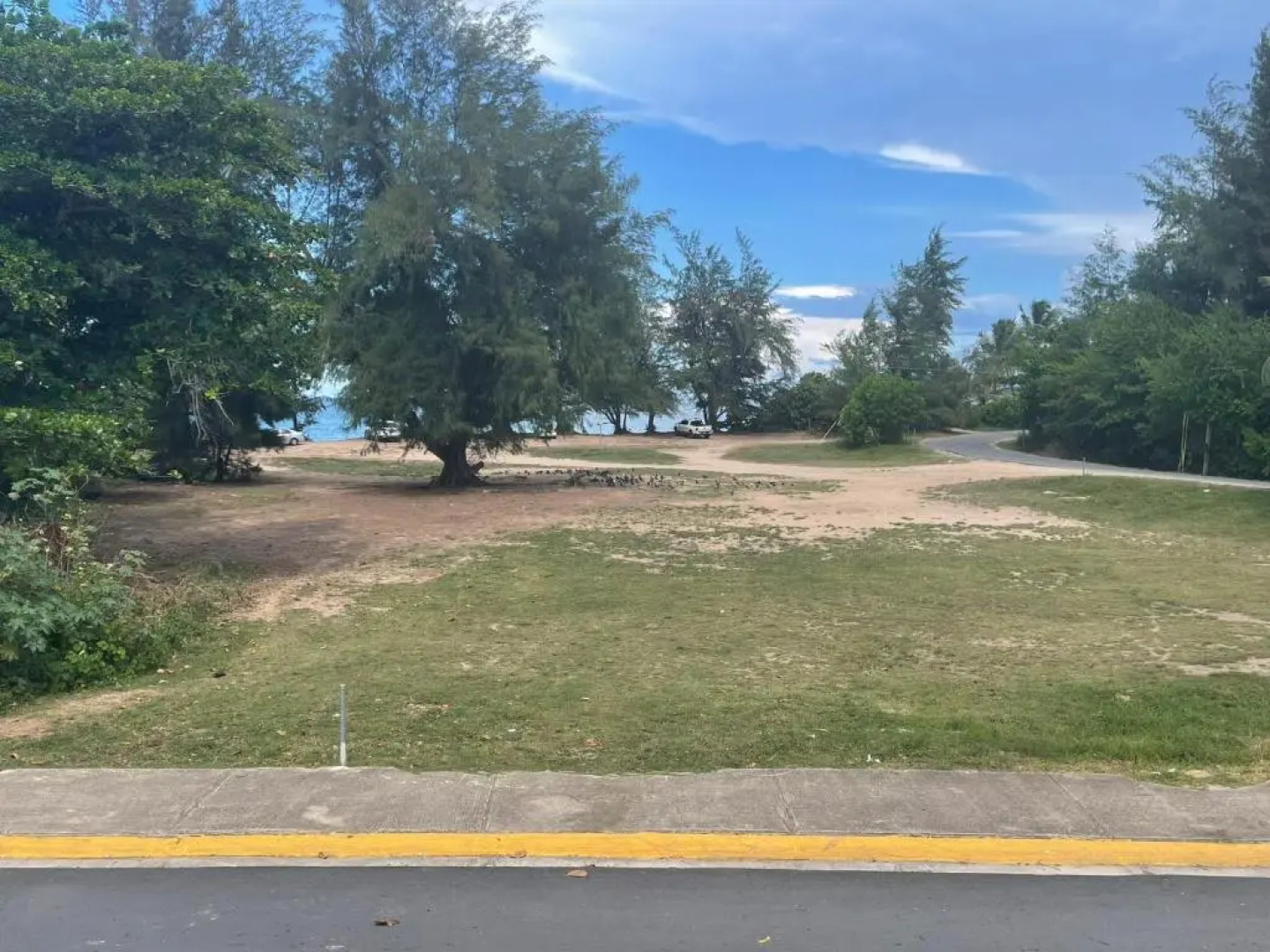 4 Bedr 2 Bathr 2 Level Beach Front House.