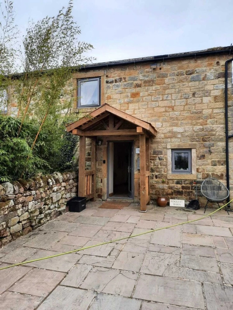 Rookery Barn an Amazing Country Retreat hot tub