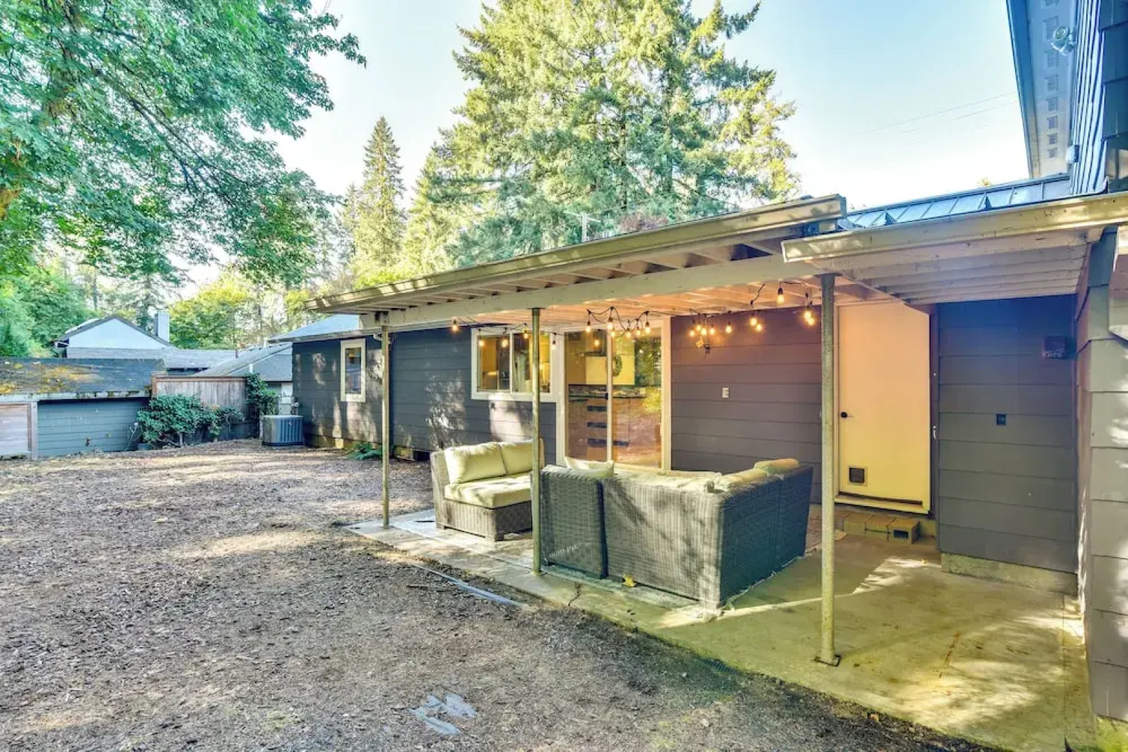Lake Oswego Home w/ Covered Patio: Near Portland!