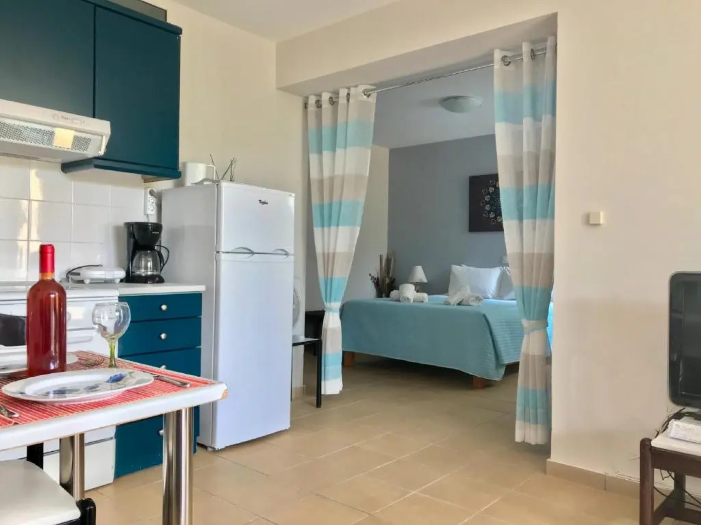 Manto On The Beach Apartments