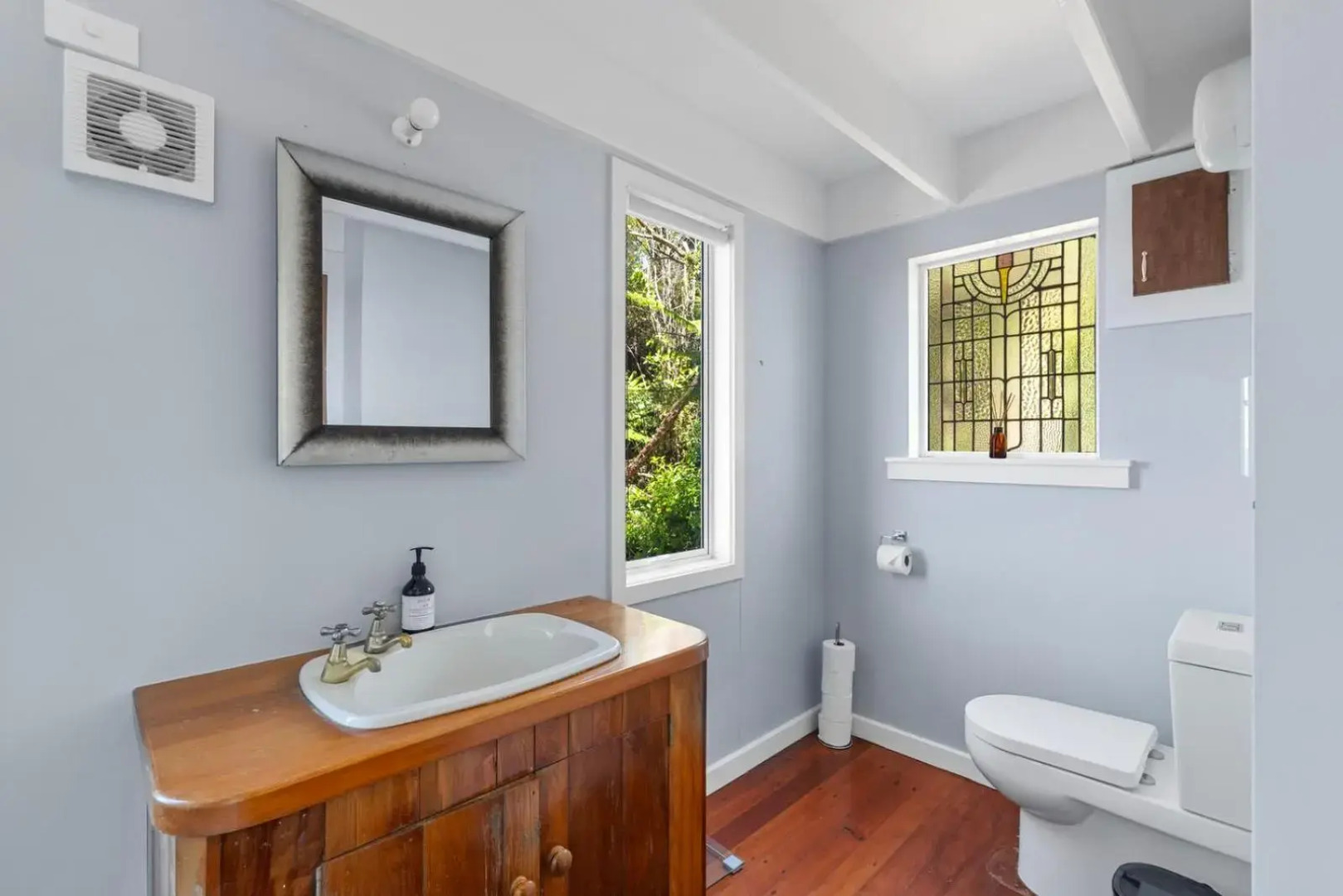 Piha - City Escape, Piha Holiday Home