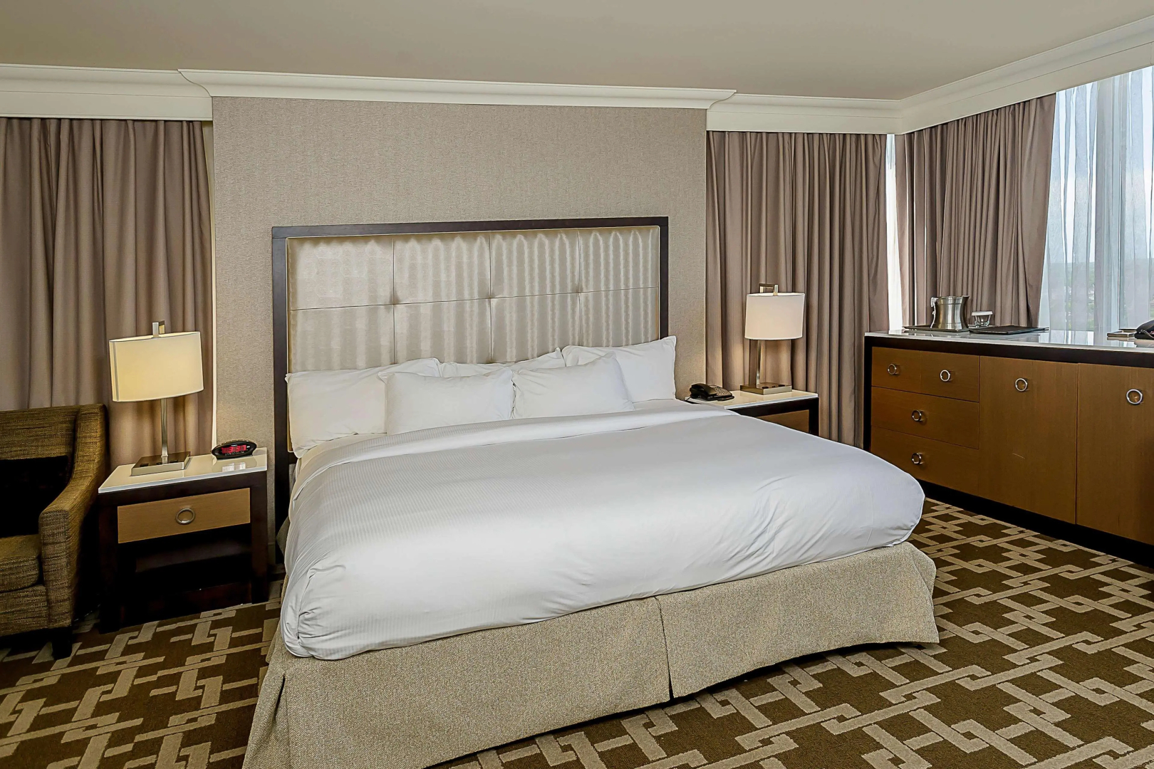Hilton Niagara Falls/Fallsview Hotel & Suites