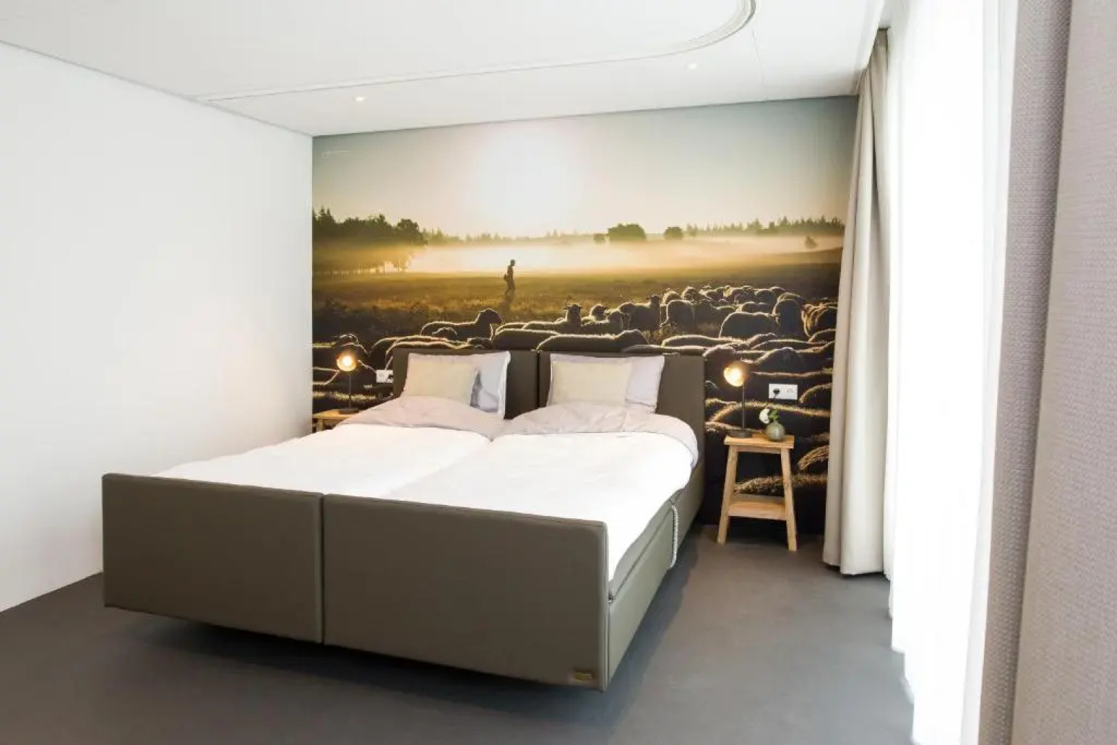 de rode beer (zeer rolstoelgeschikt)