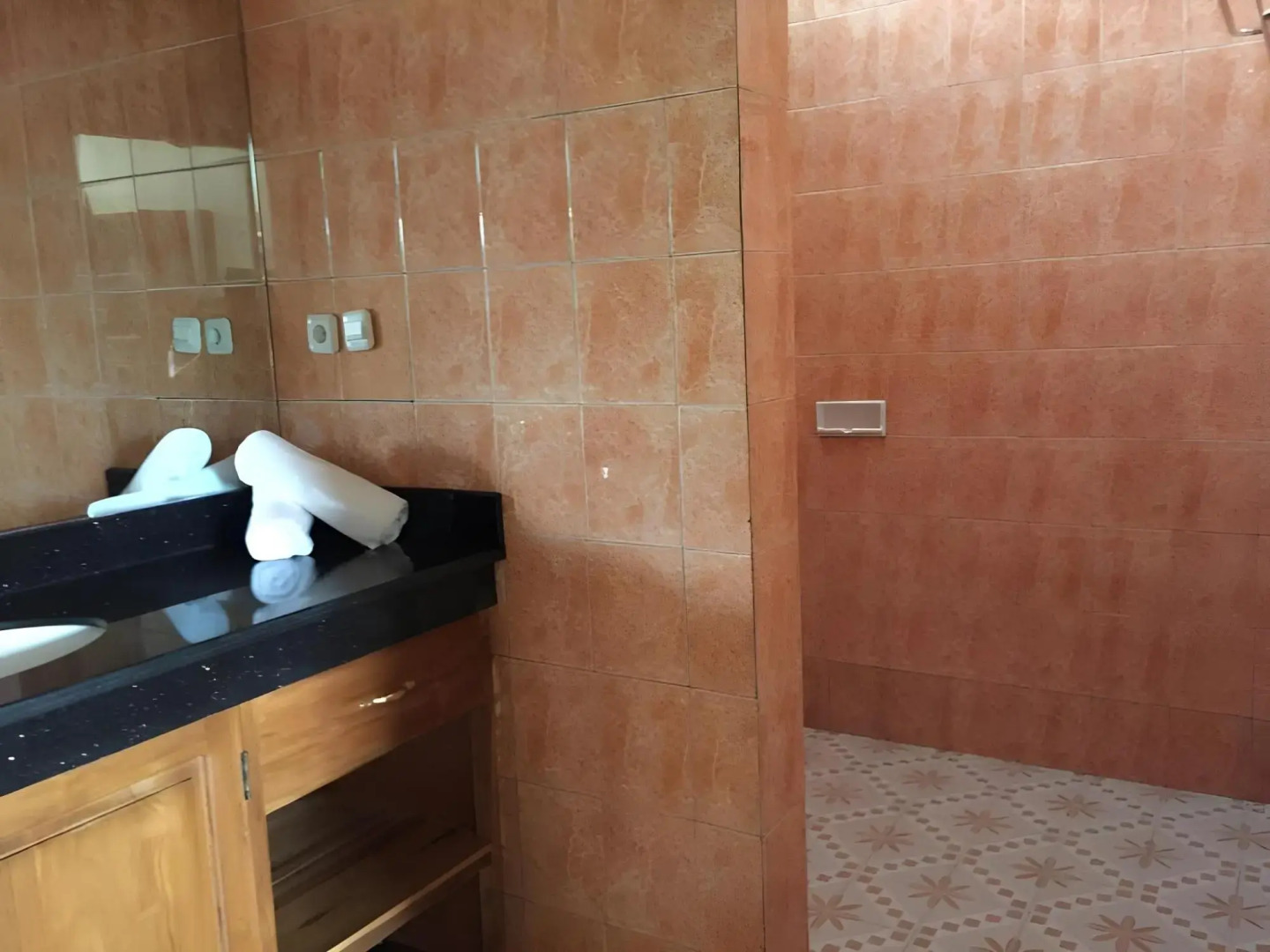 La Belle Etoile Hotel