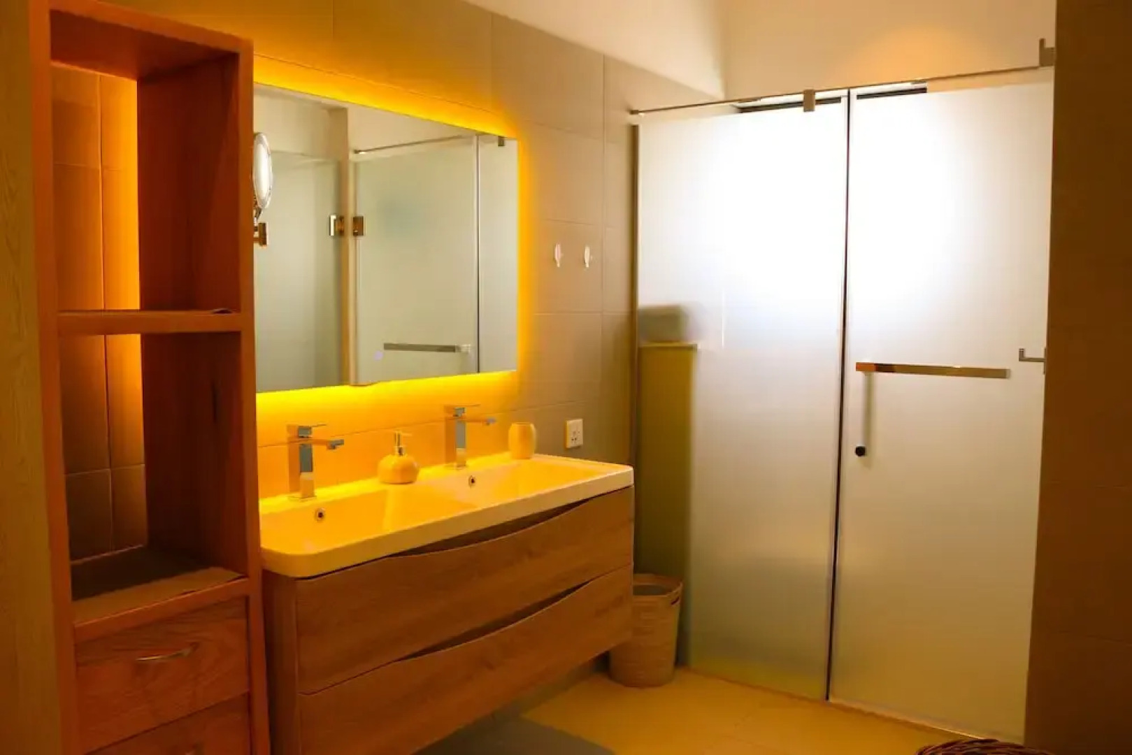 Sea Rock by Horizon Holidays