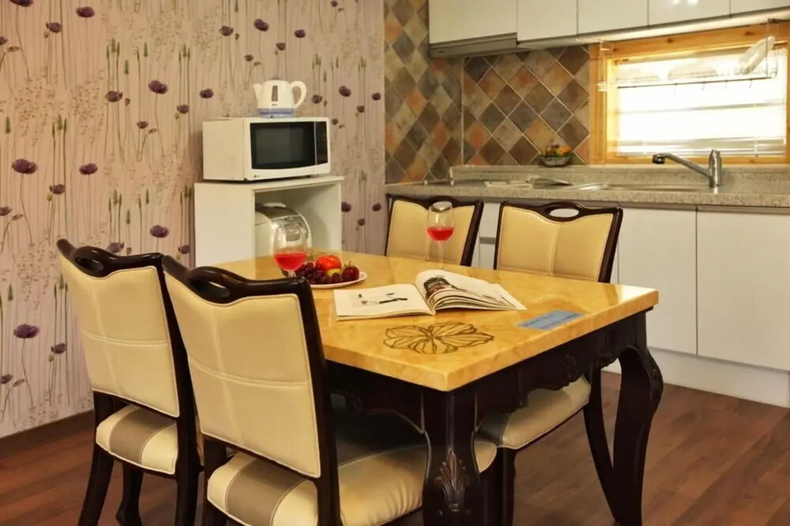 Healing Resort Maple Village hue