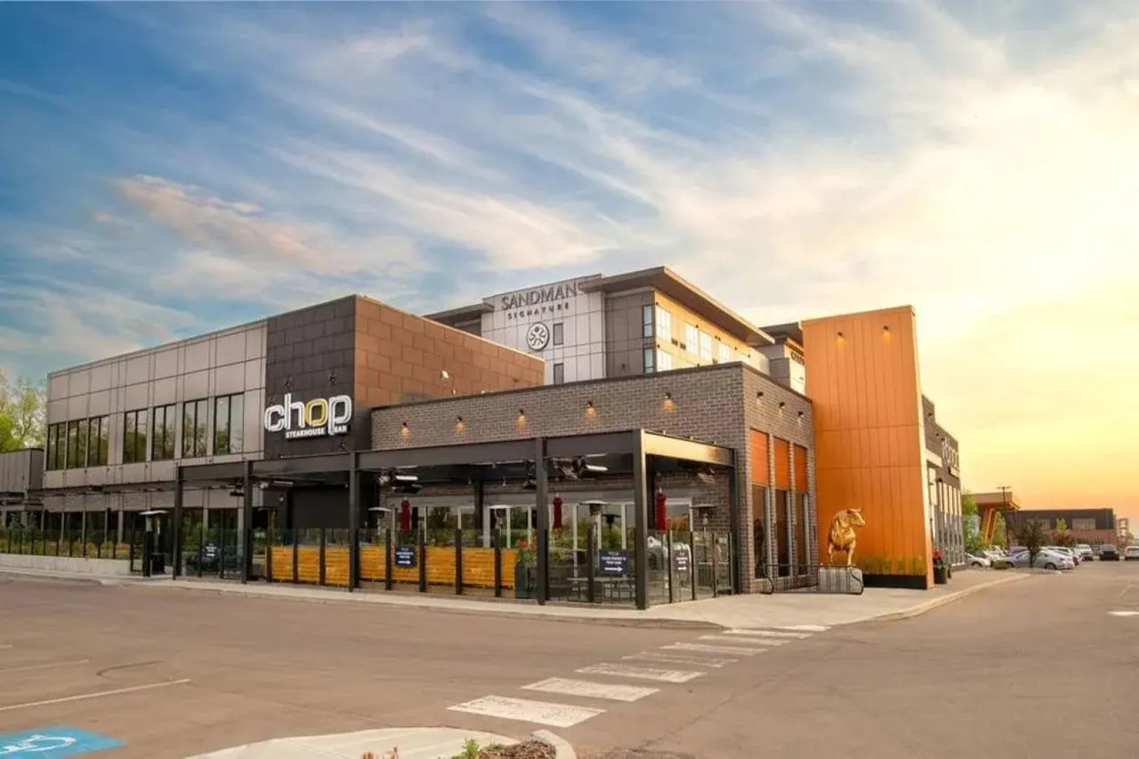 Sandman Signature Sherwood Park Hotel