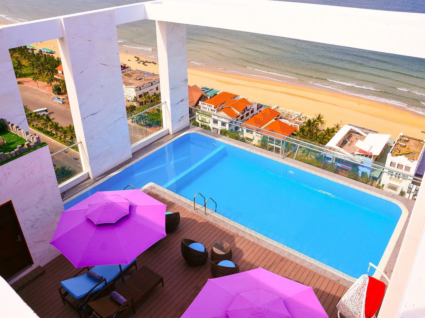 Le Hoang Beach Hotel Danang