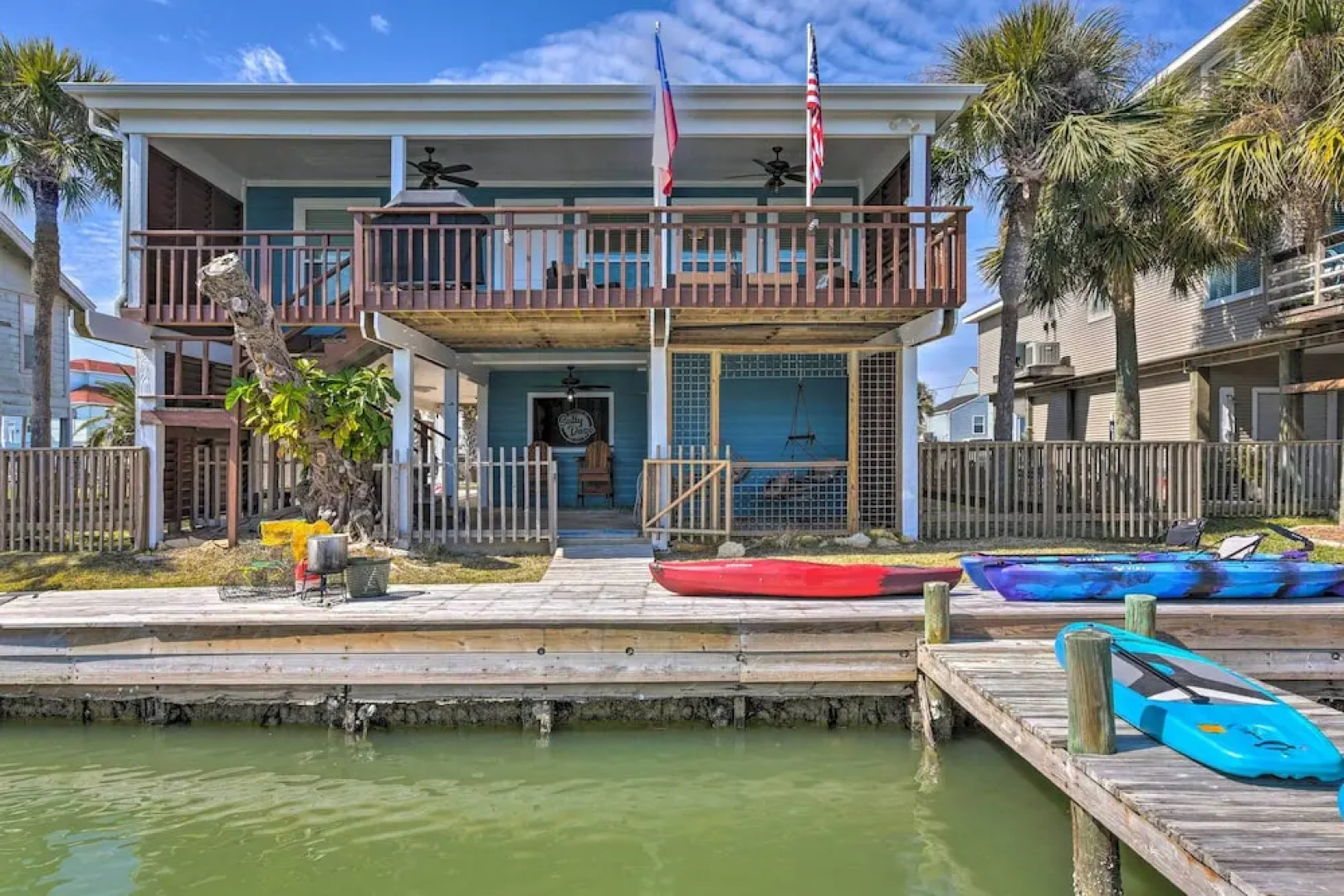 Jamaica Beach Waterfront Getaway: Kayaks & Dock!