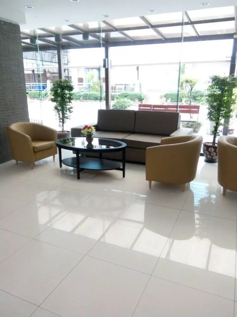 May Flower Grand Hotel Korat