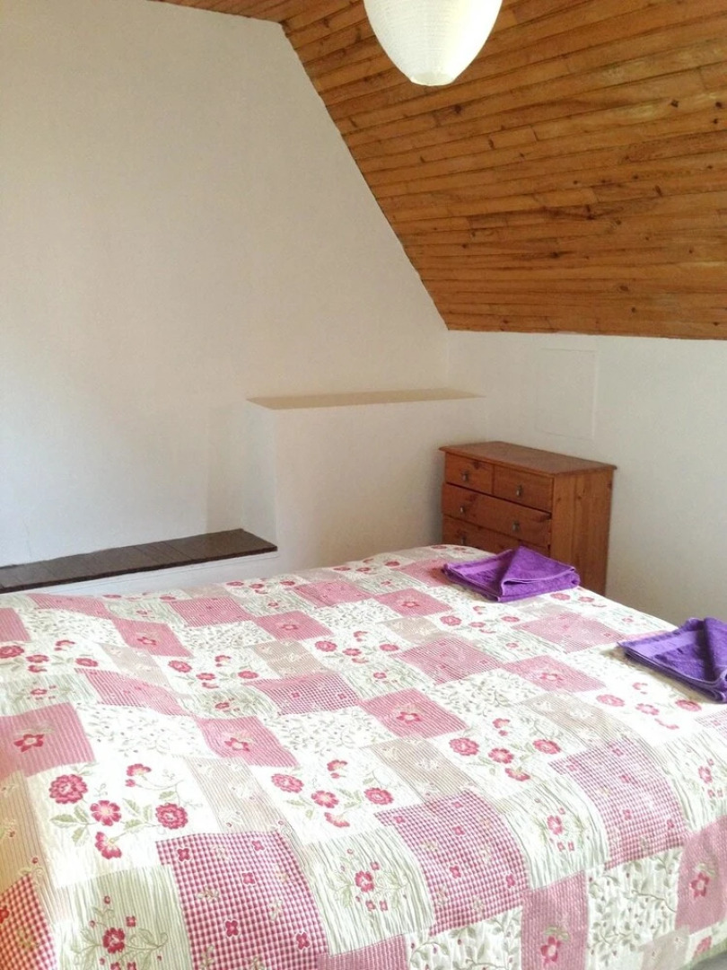 Apartment With 3 Bedrooms in Lortet, With Pool Access and Wifi - 40 km