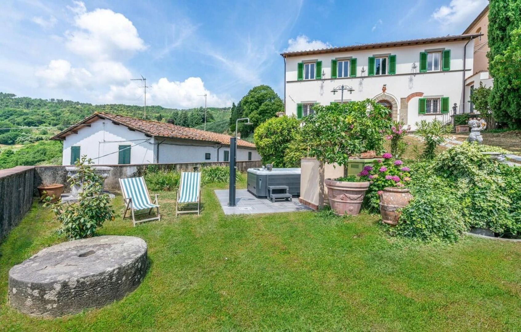 Amazing Home in Pescia With 3 Bedrooms, Jacuzzi and Wifi