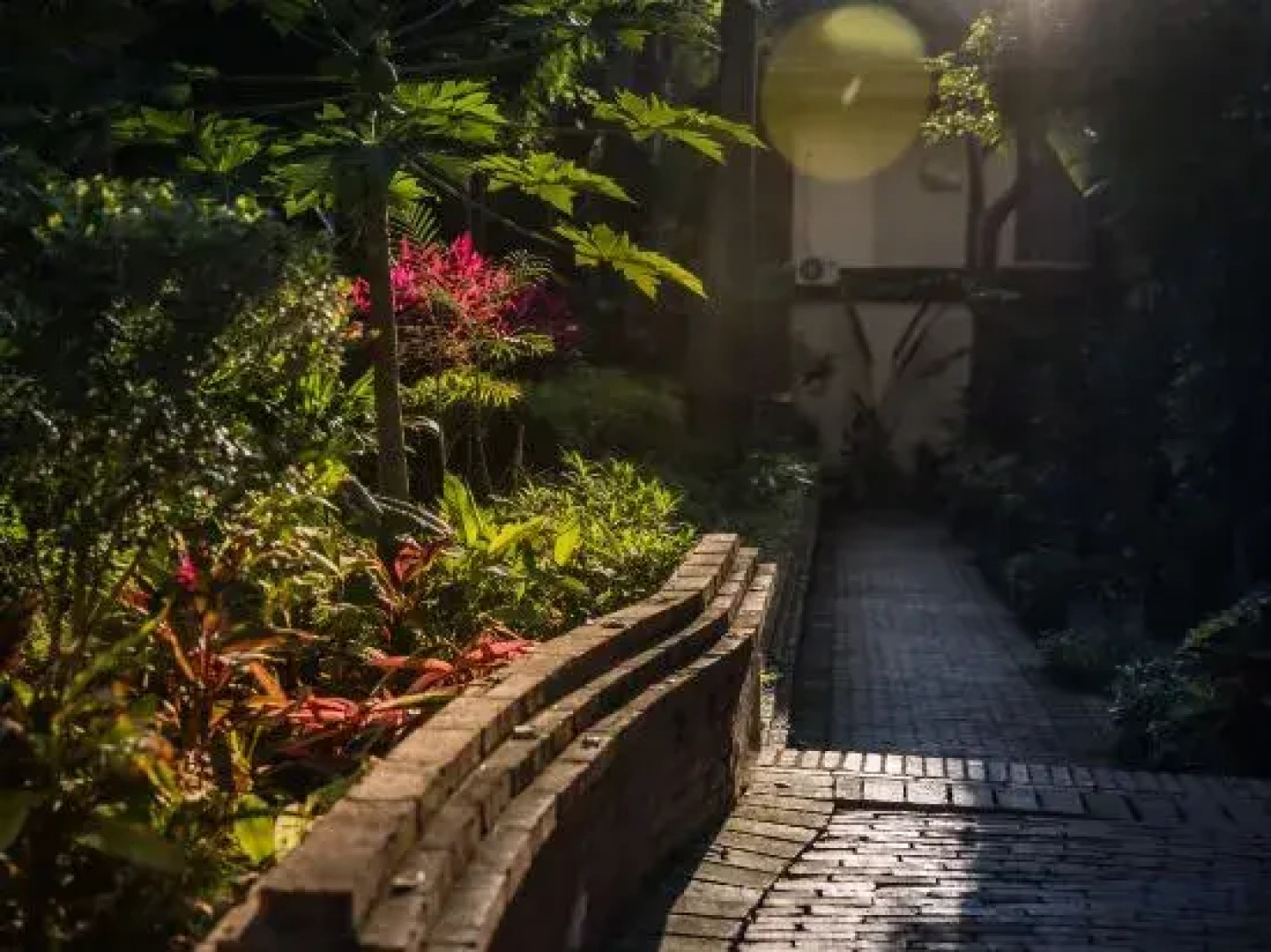 Xishuangbanna Jinghong Zhongtai Homestay (Rainforest Lanshan Branch)