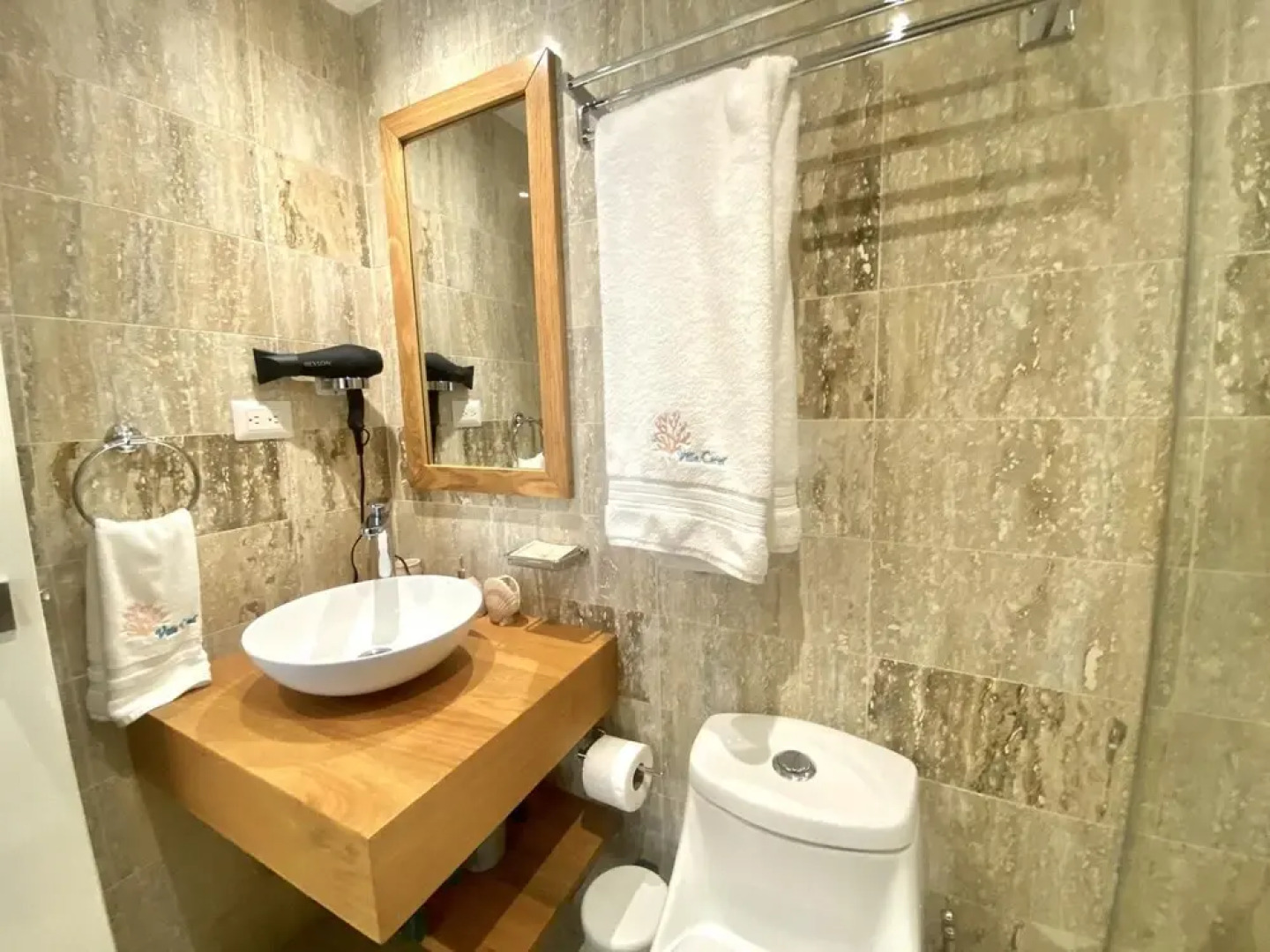 Fabulous Villa in Green One M02