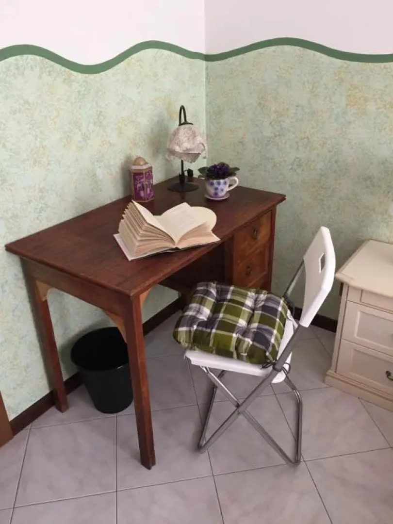 Villa Romeo Acero Rosso