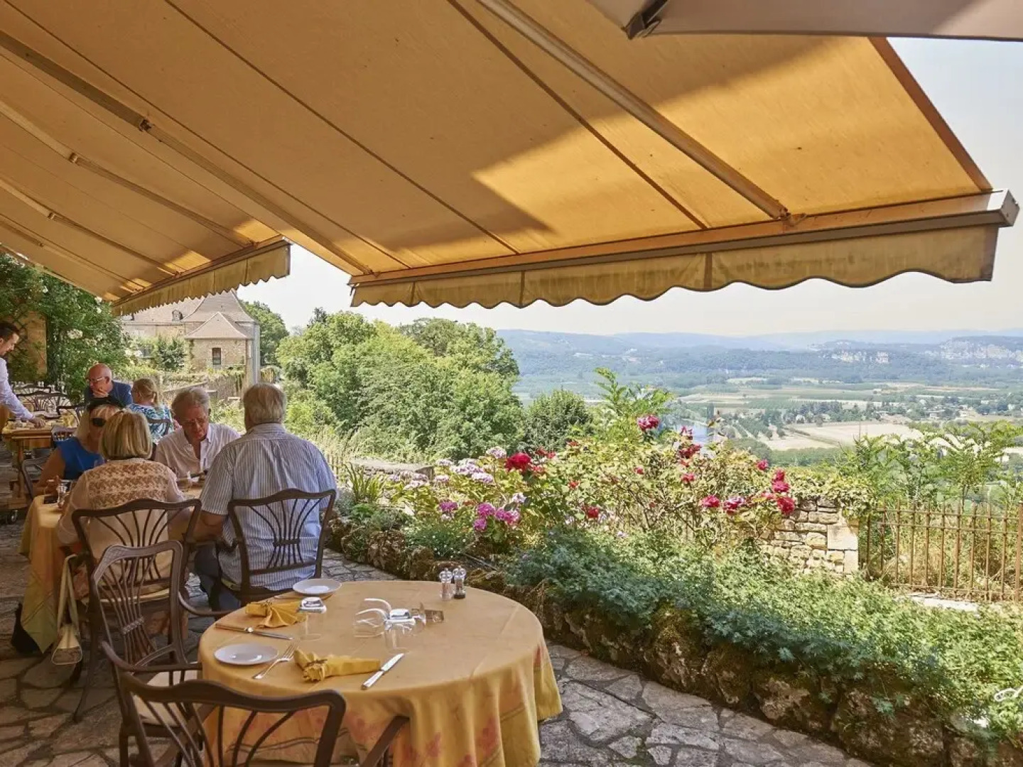 Charming House With a Covered Terrace Near Gourdon