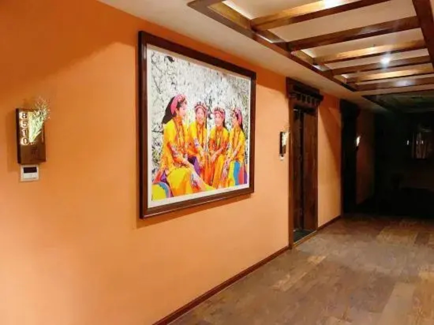 Dongnvqing Culture Theme Hotel