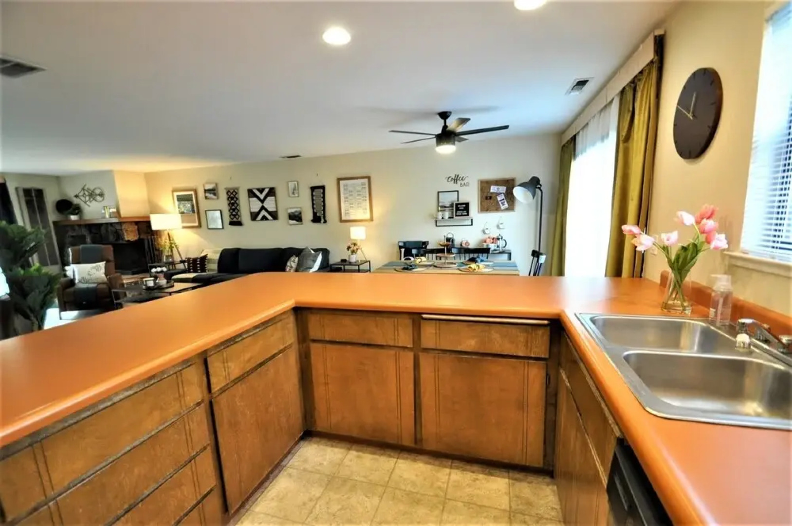 Gnome and Creek Condo - Two Master Suites for a Perfect Couples Yosemite Getaway by Yosemite Region Resorts