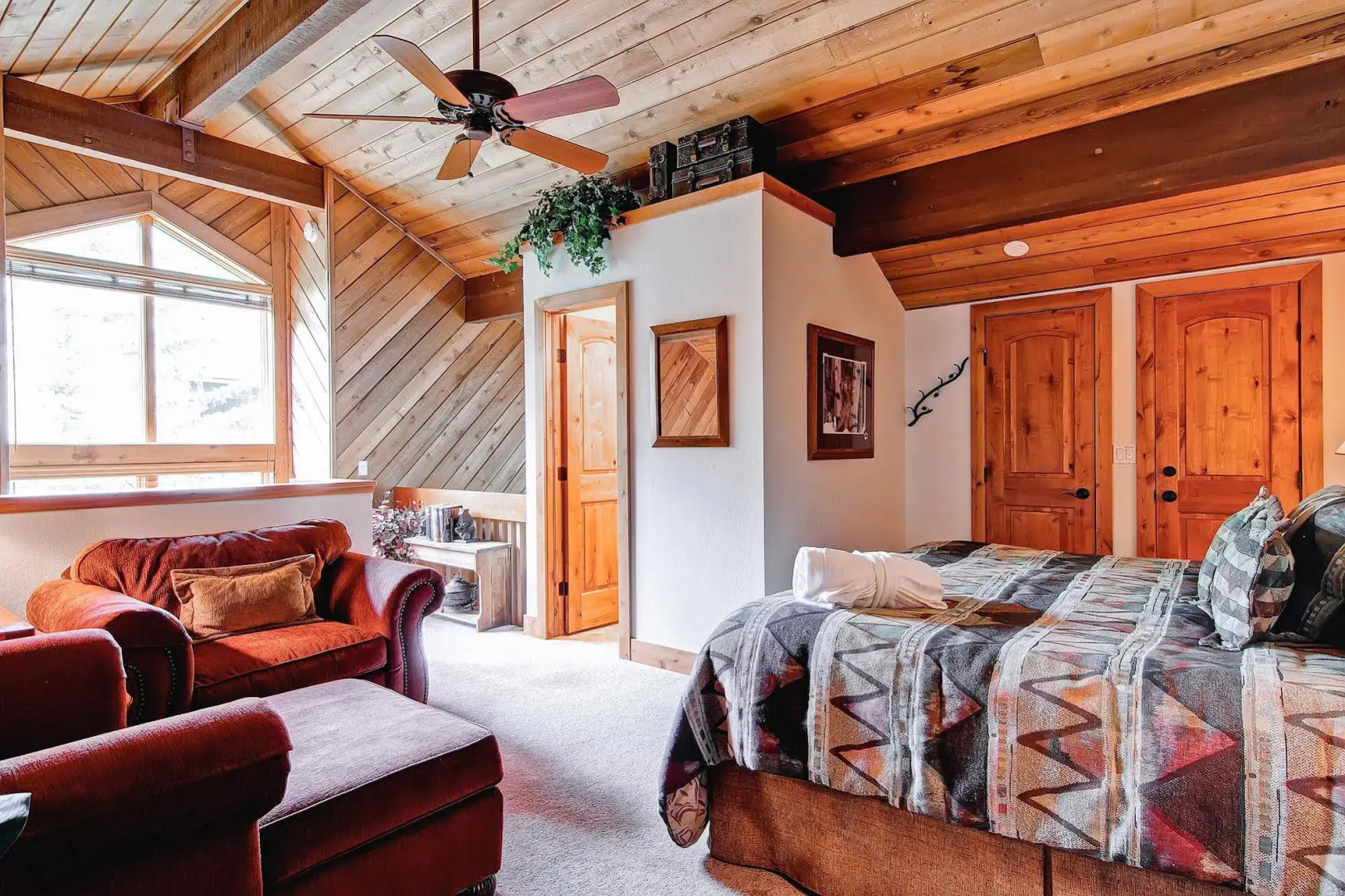 Ridgepoint Townhomes by East West Hospitality
