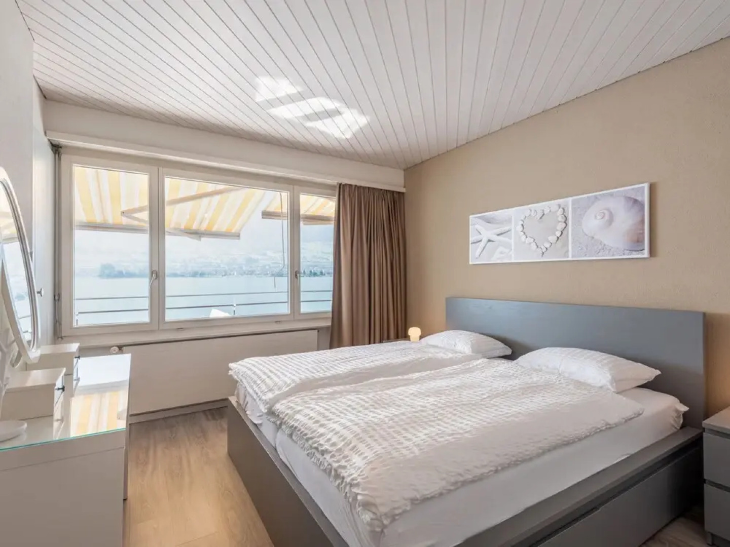 Seestern am See mit Motorboot Ennetb Rgen