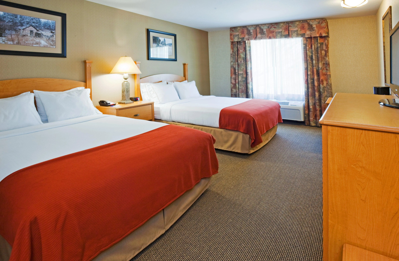 Holiday Inn Express Hotel & Suites Custer by IHG