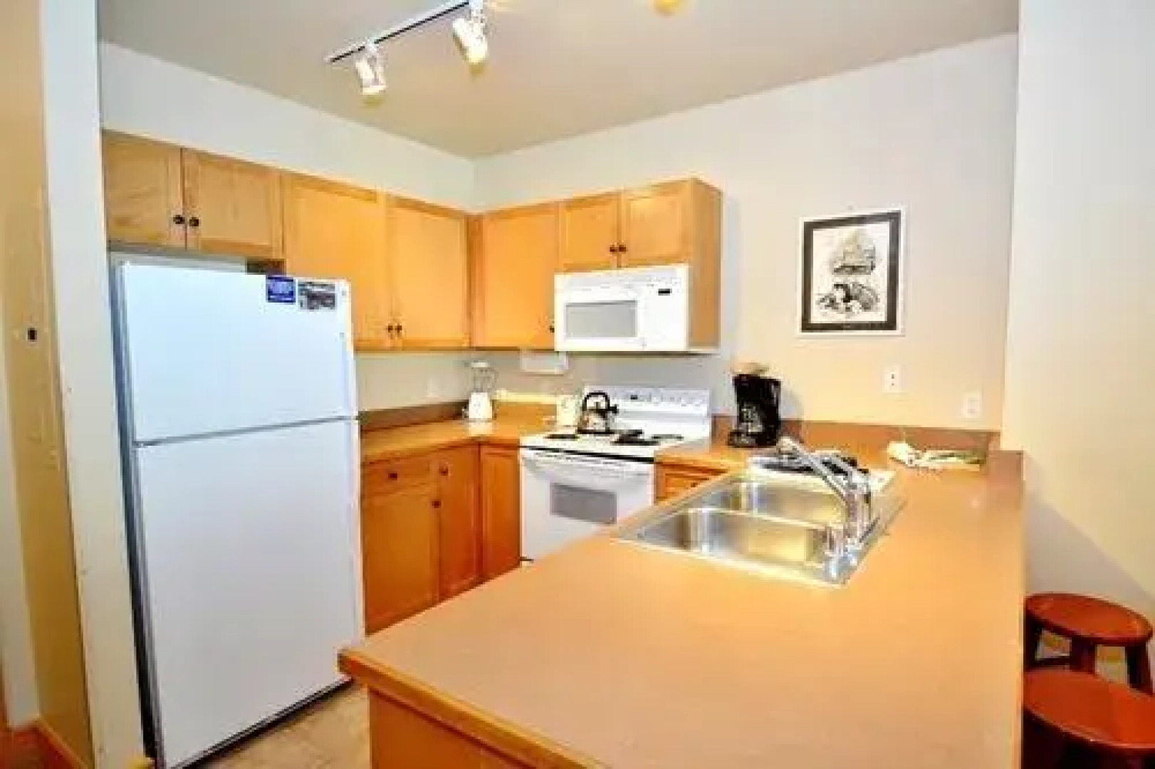 Carbonate Real Estate Company