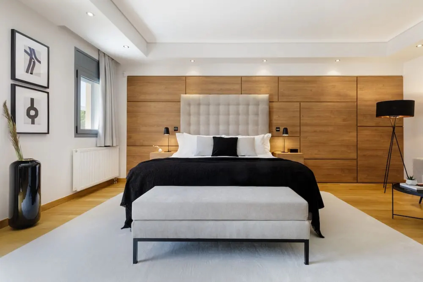 Eos Urban Villa by UPSTREET