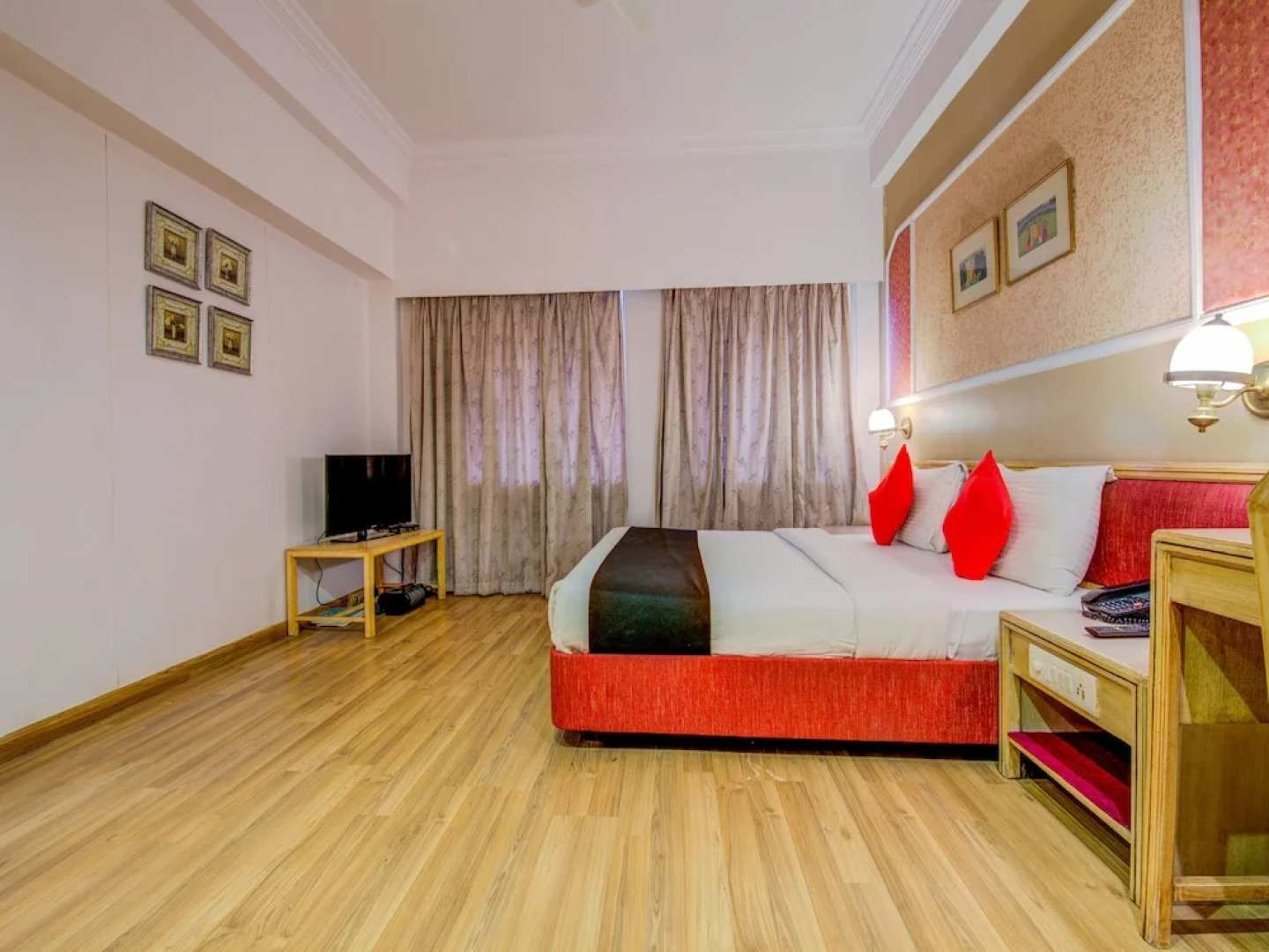 Capital O 1399 Hotel Yuvraj Palace