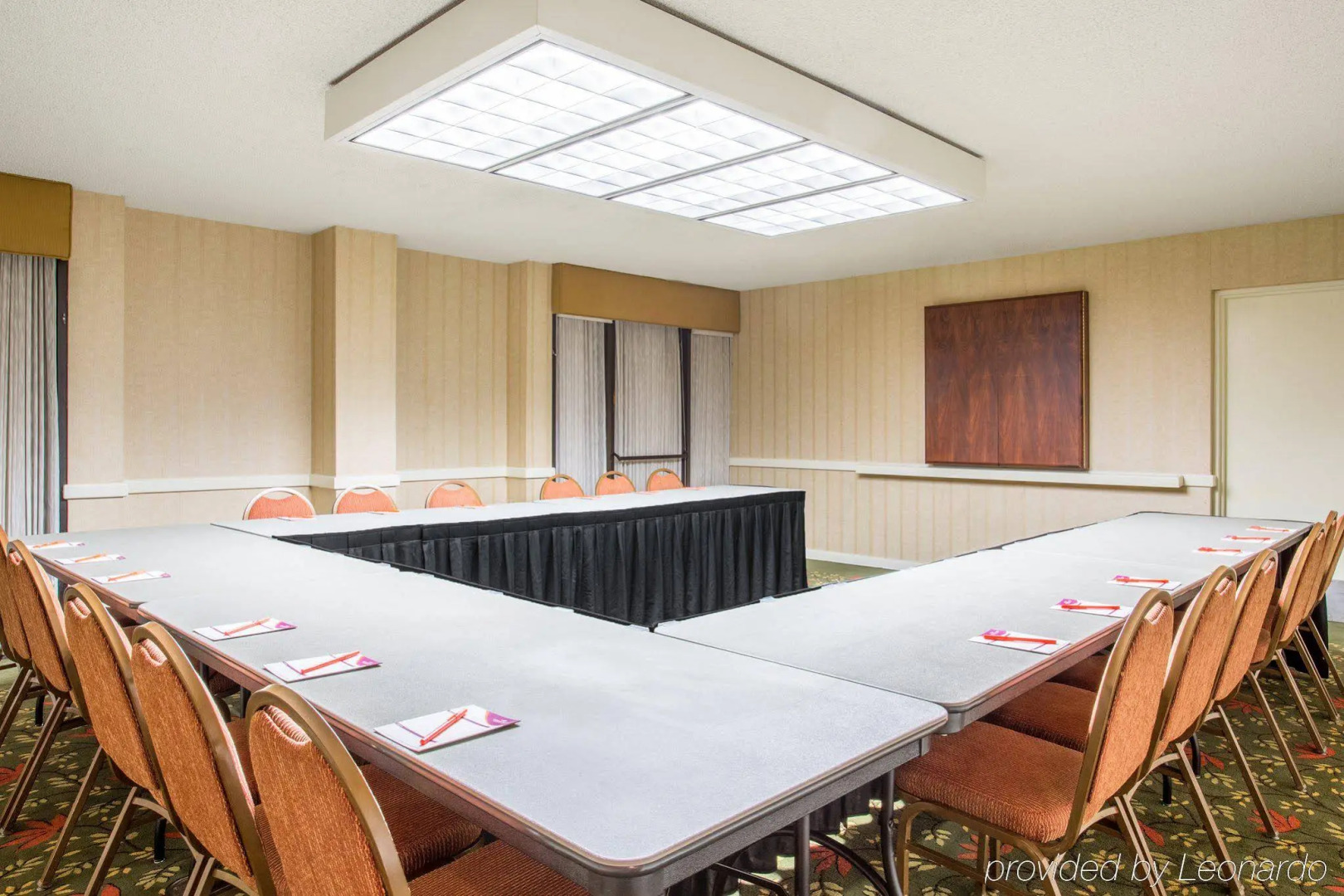 Crowne Plaza Hotel Jacksonville Airport/I-95N by IHG