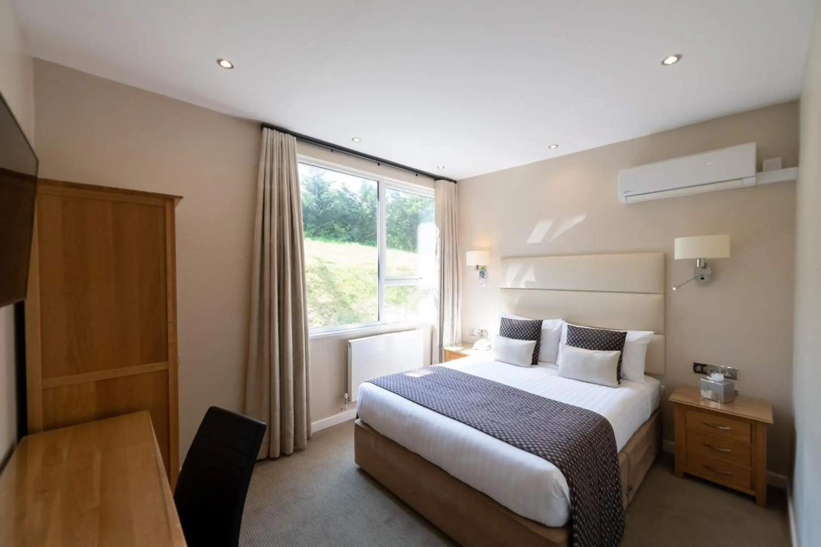 The Devon Hotel