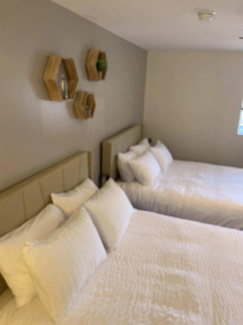 The Darmont Hotel and Suites