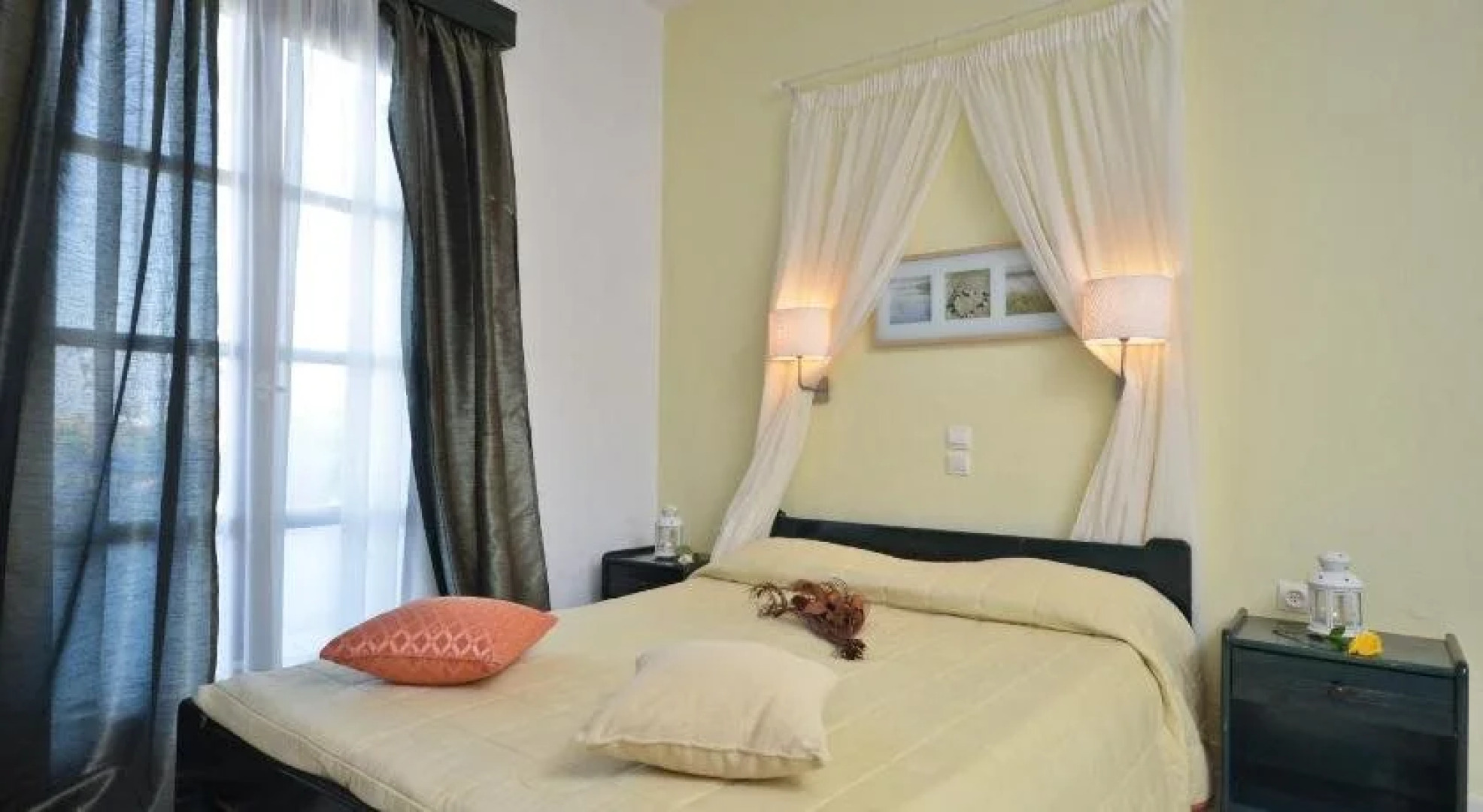 Dilino Hotel Studios