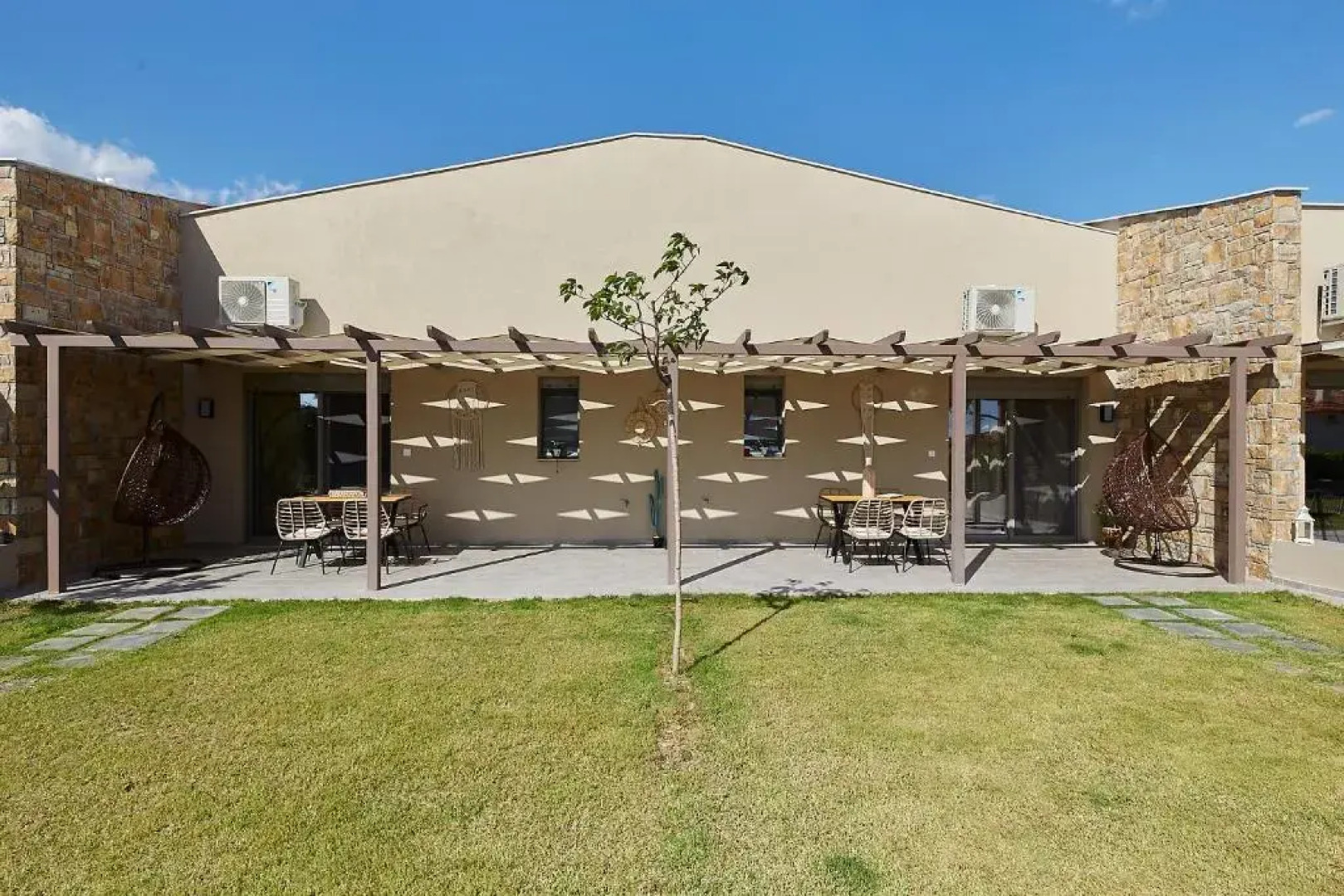 Flamingo View Suites