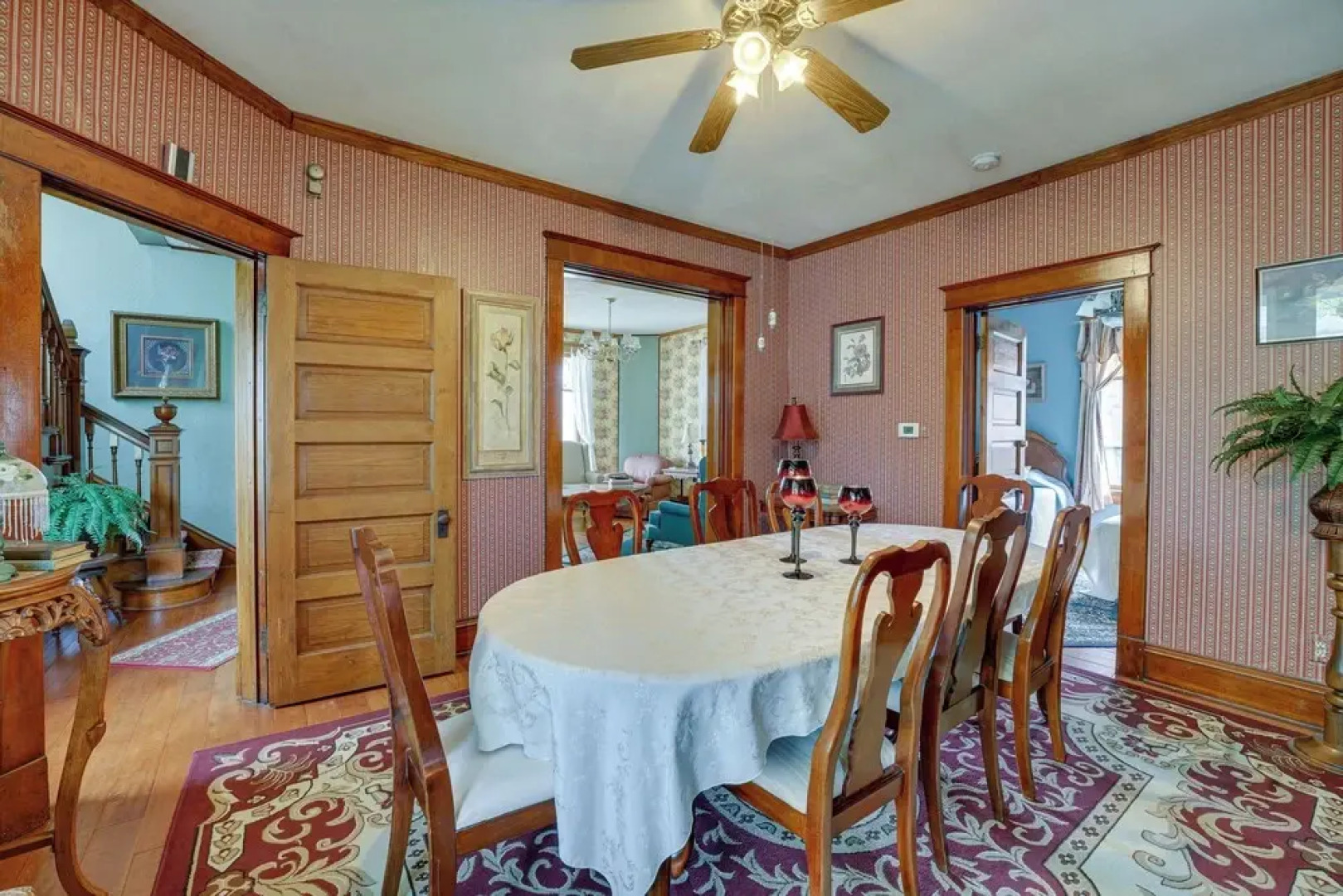 Dtwn Victorian Home - 1 Mi to Lake Michigan Beach!