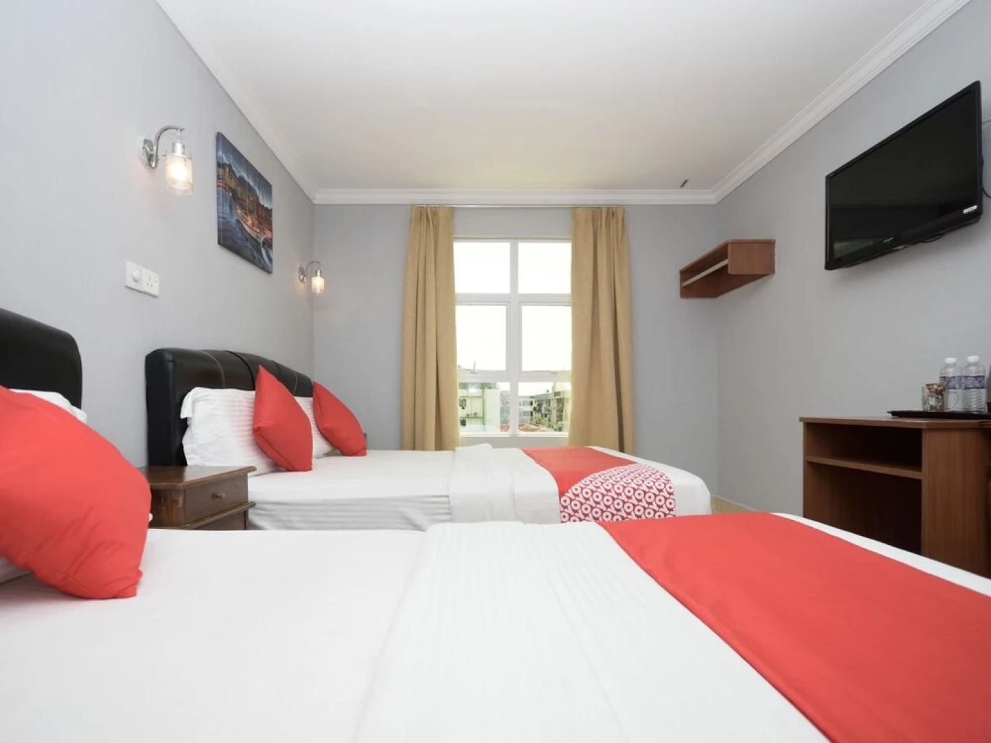 Hotel Grand Nadia By OYO Rooms