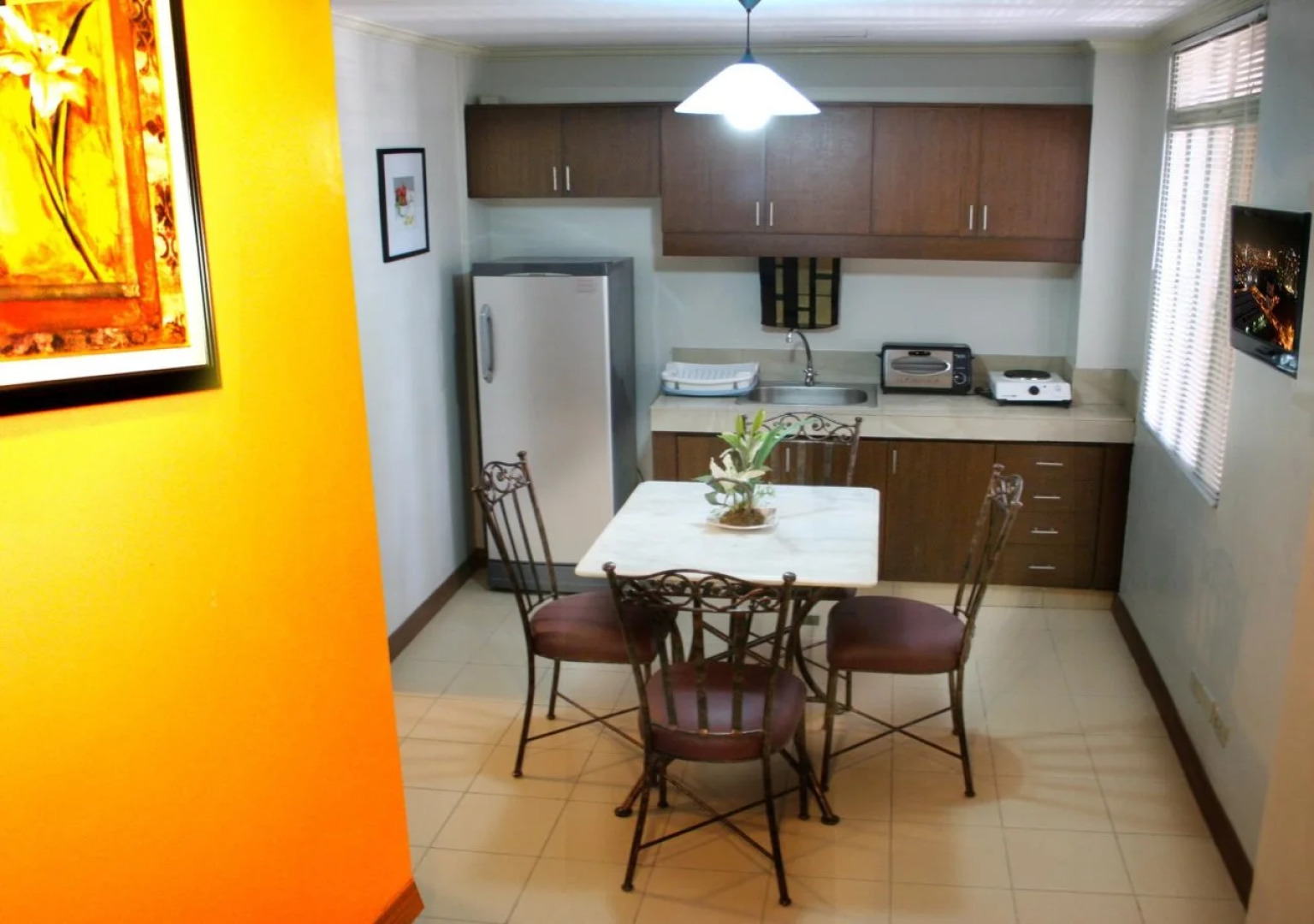 1775 Adriatico Suites