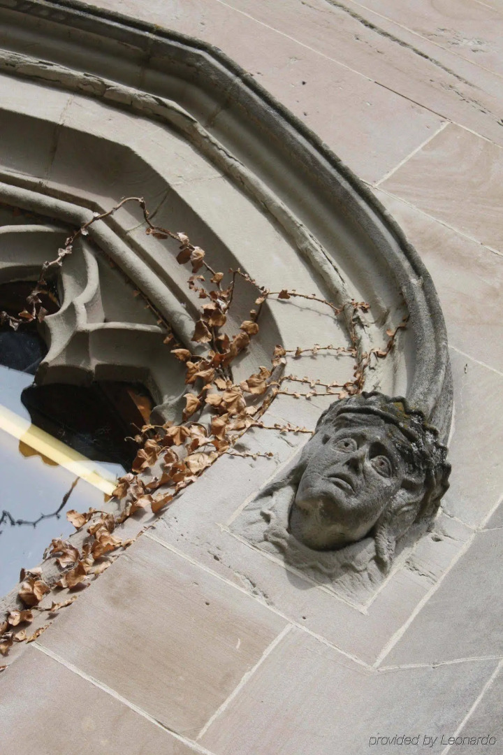 Studley Castle Hotel