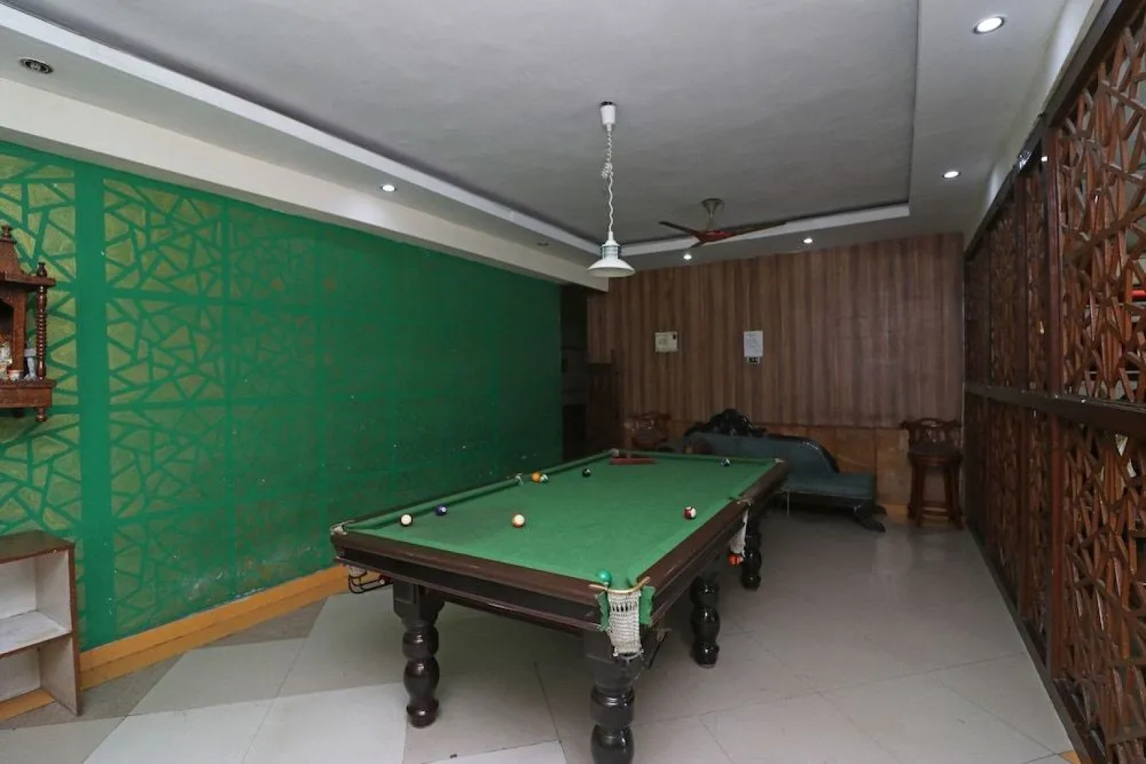 Oyo 19854 Ridgewood Palace