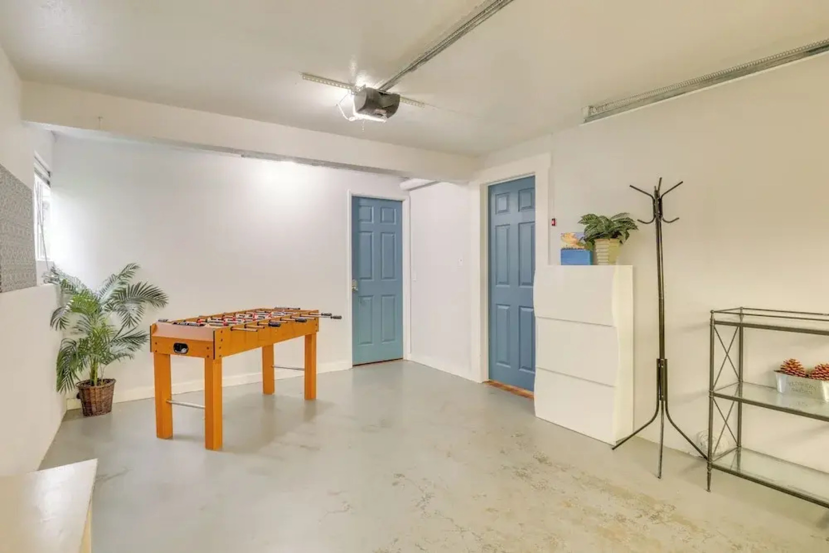 7 Mi to Dtwn: Pet-friendly Abode in Seattle!