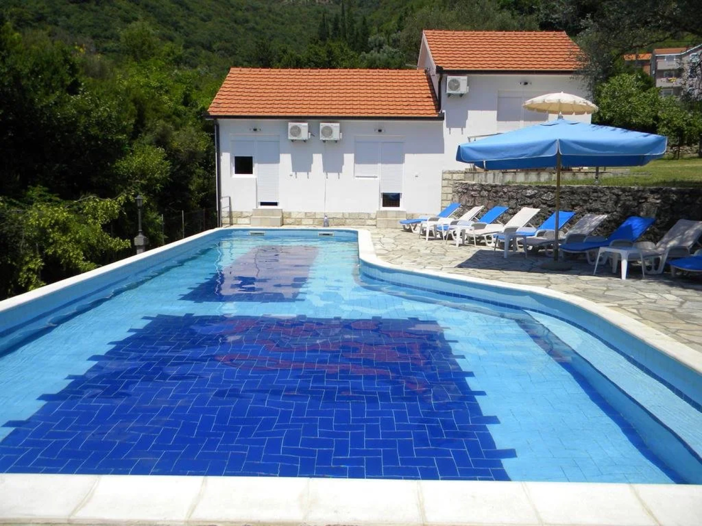 Villa Mia Apartments